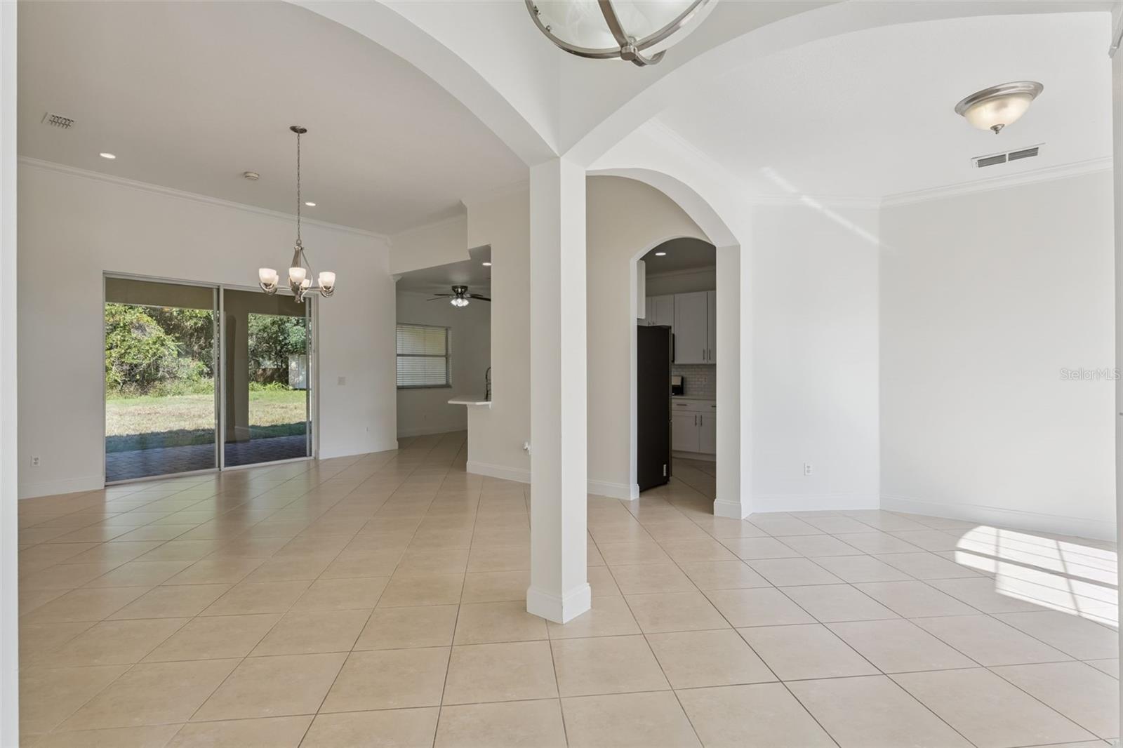 Image 6 of 27 For 2507 Monaco Cove Circle