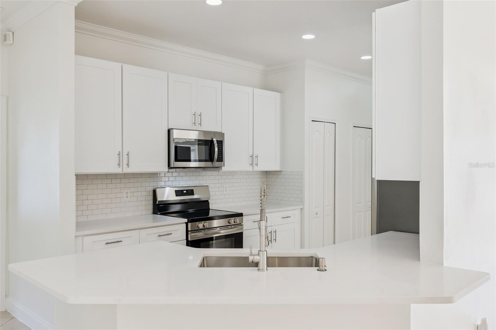 Image 9 of 27 For 2507 Monaco Cove Circle