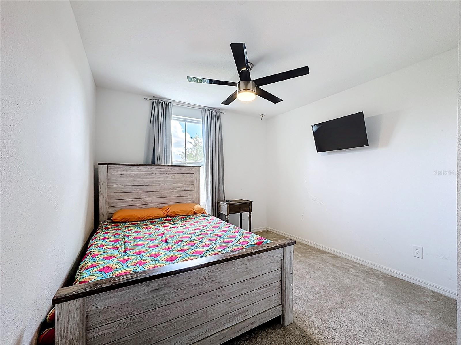 Image 21 of 47 For 721 Benoi Dr