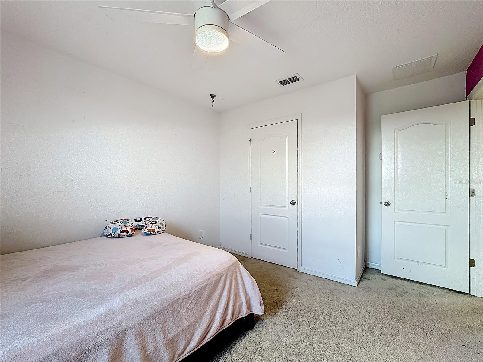 Image 23 of 47 For 721 Benoi Dr