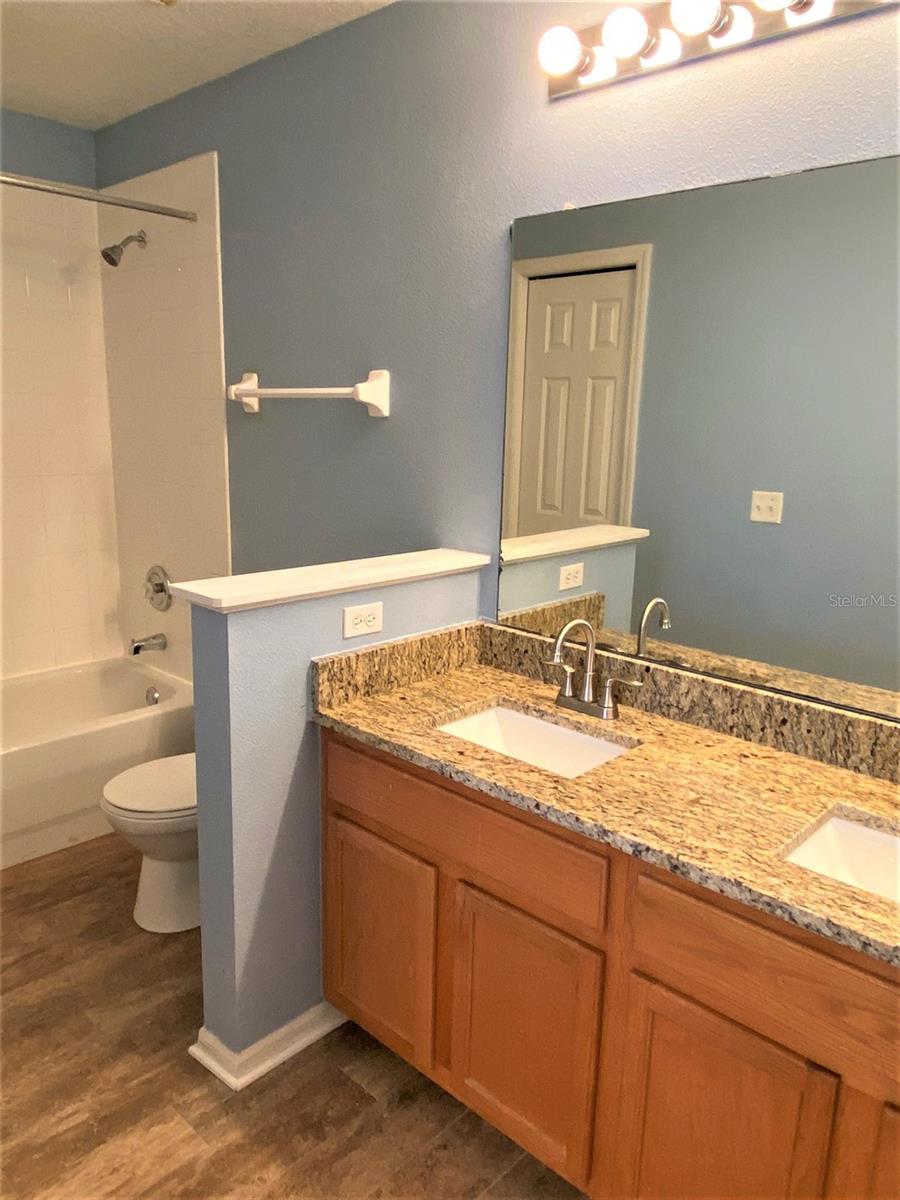 Image 17 of 21 For 13054 Lexington Summit Street