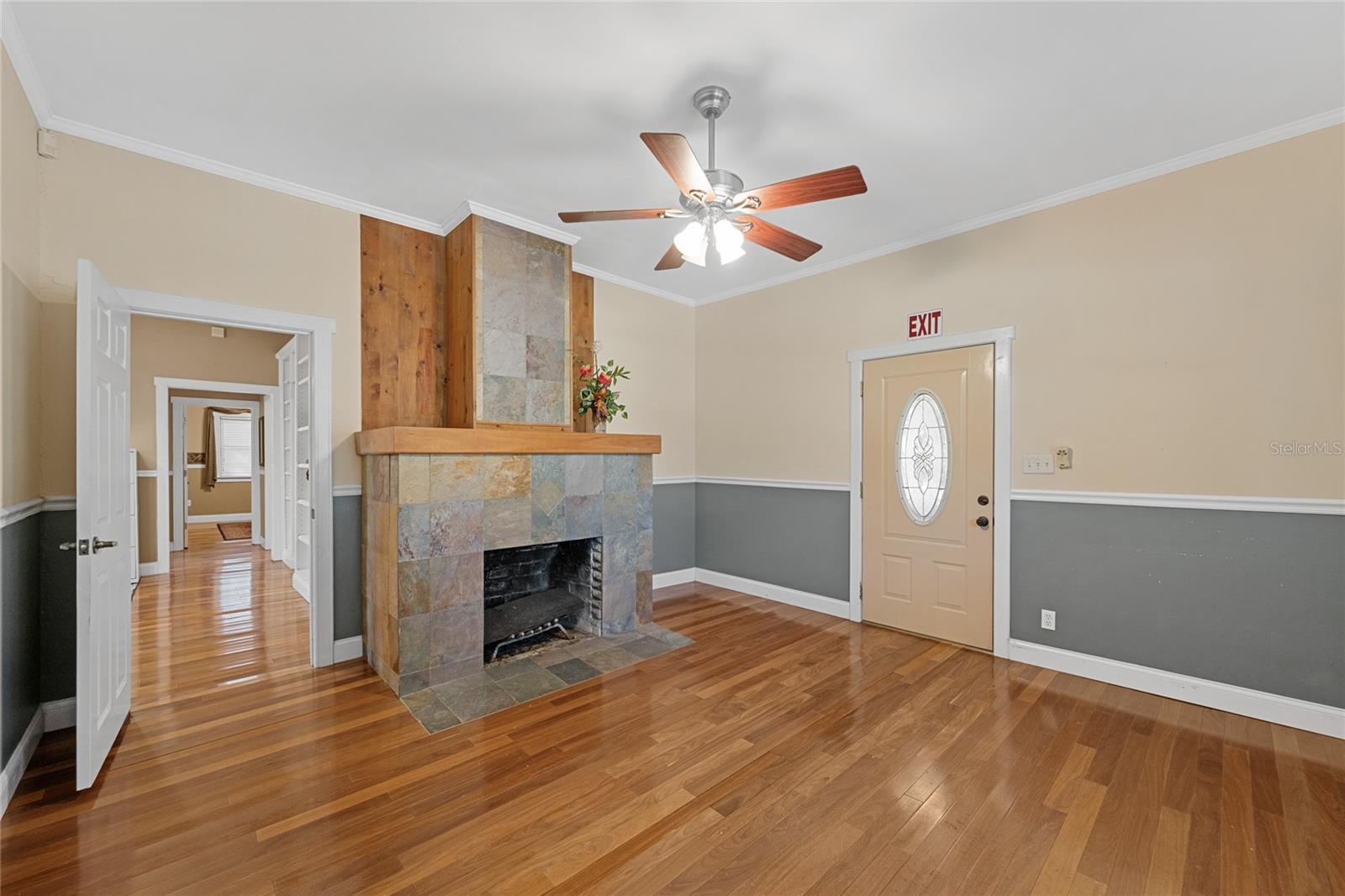 Image 12 of 44 For 272 Warren Avenue