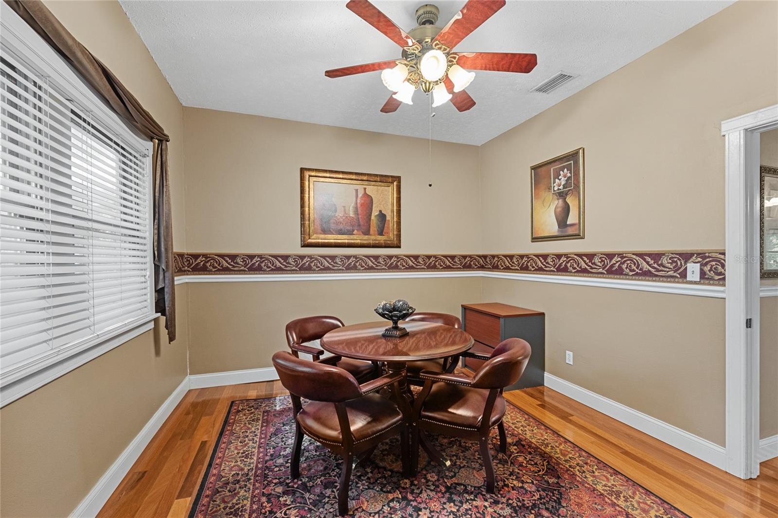 Image 15 of 44 For 272 Warren Avenue