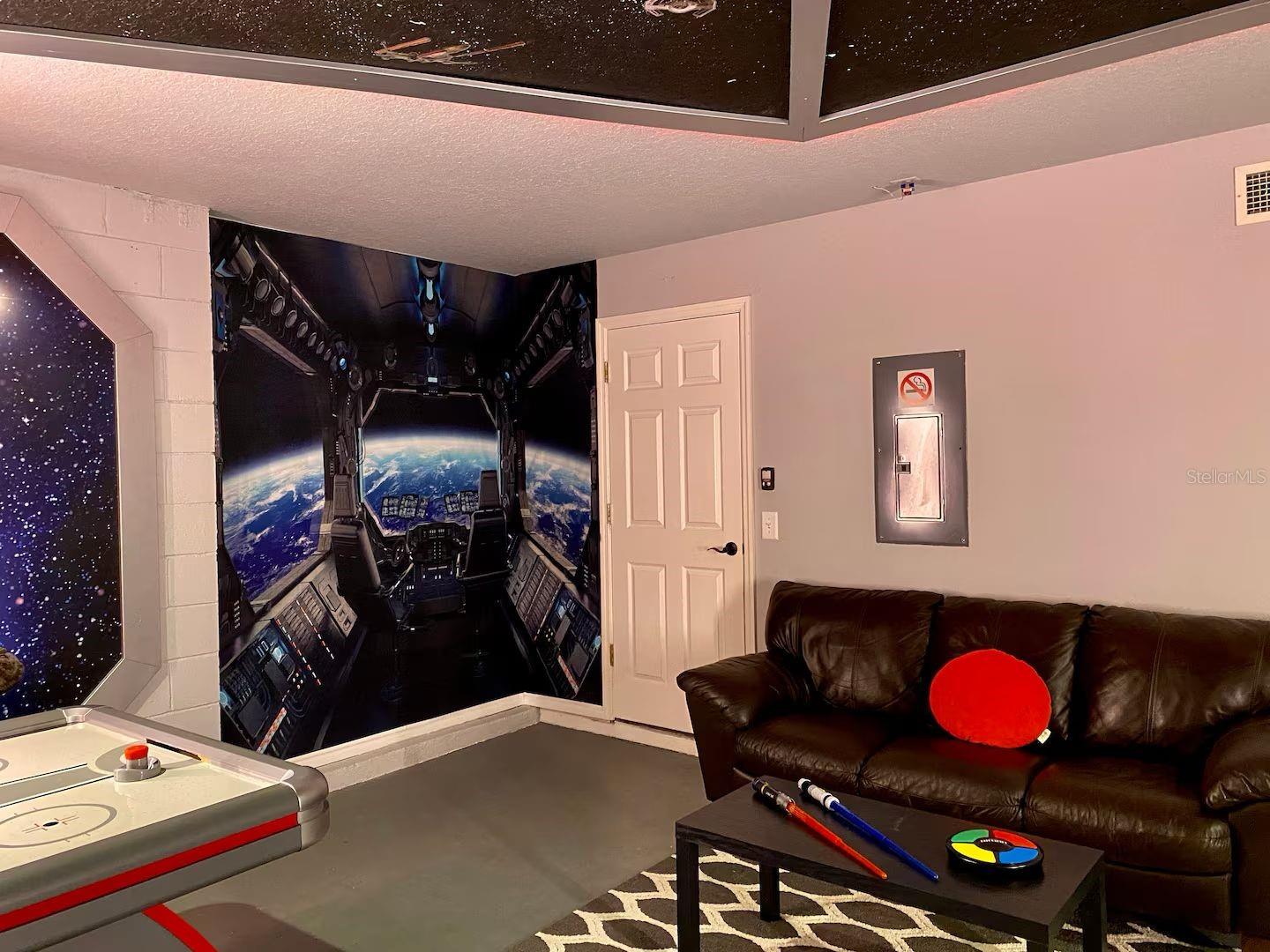 Image 28 of 41 For 251 Hypolita Avenue