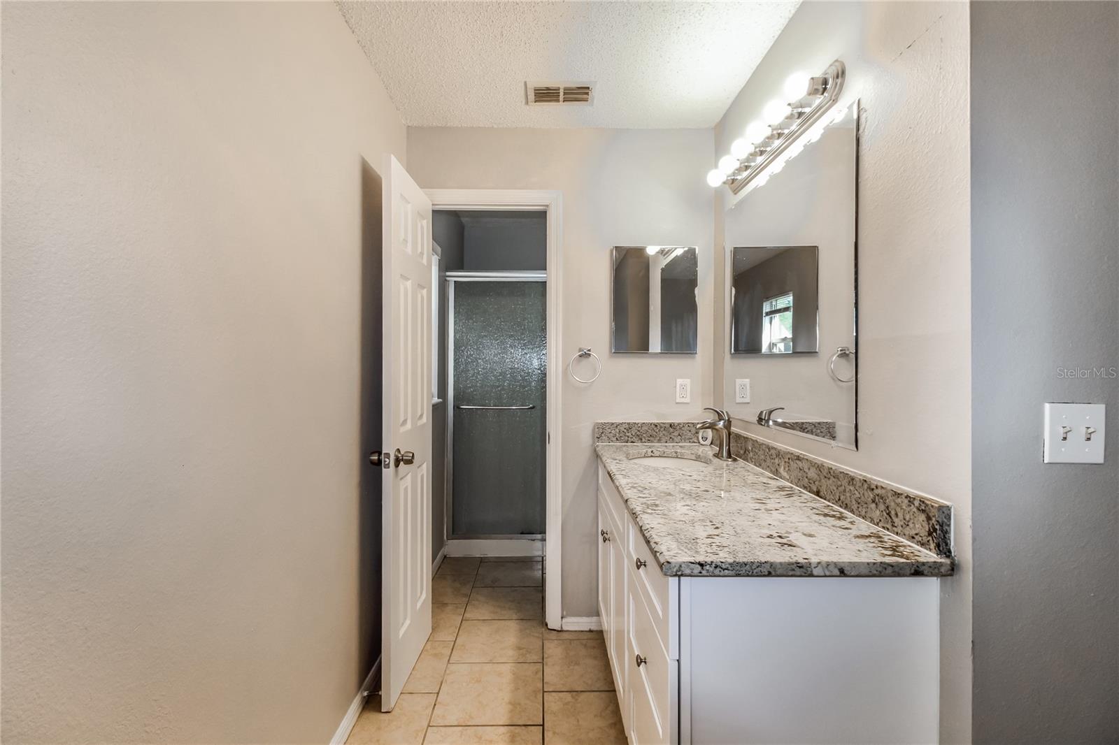 Image 11 of 17 For 3411 Gramercy Lane
