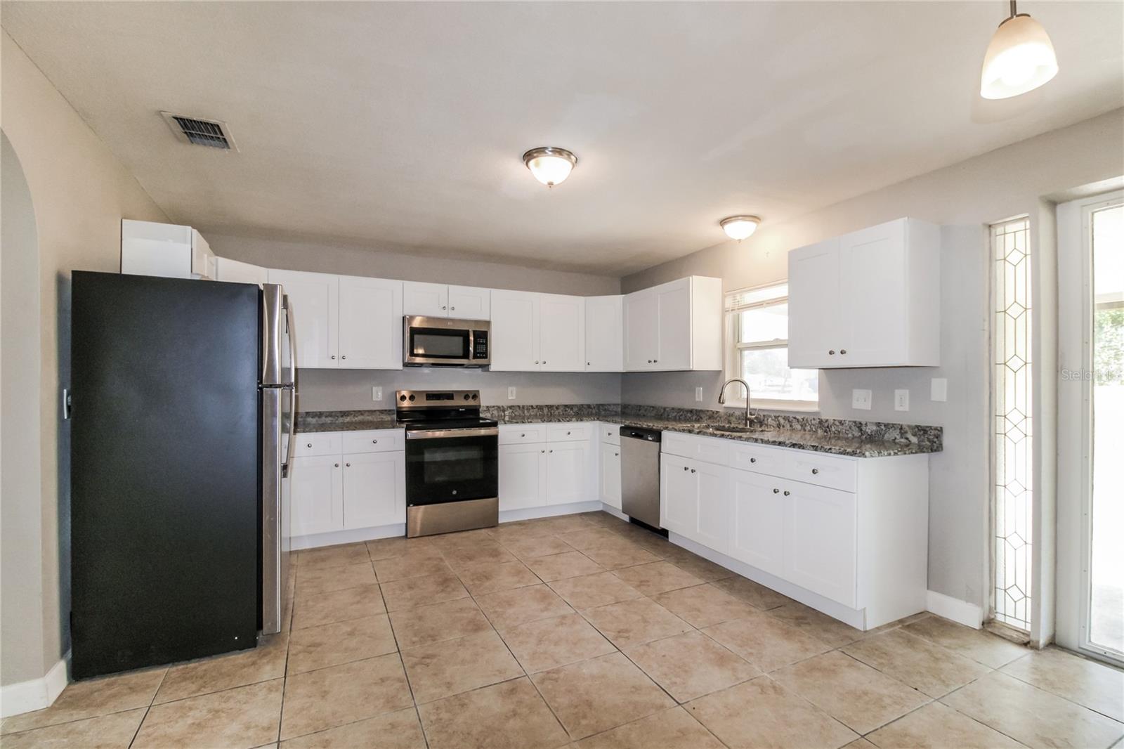 Image 5 of 17 For 3411 Gramercy Lane