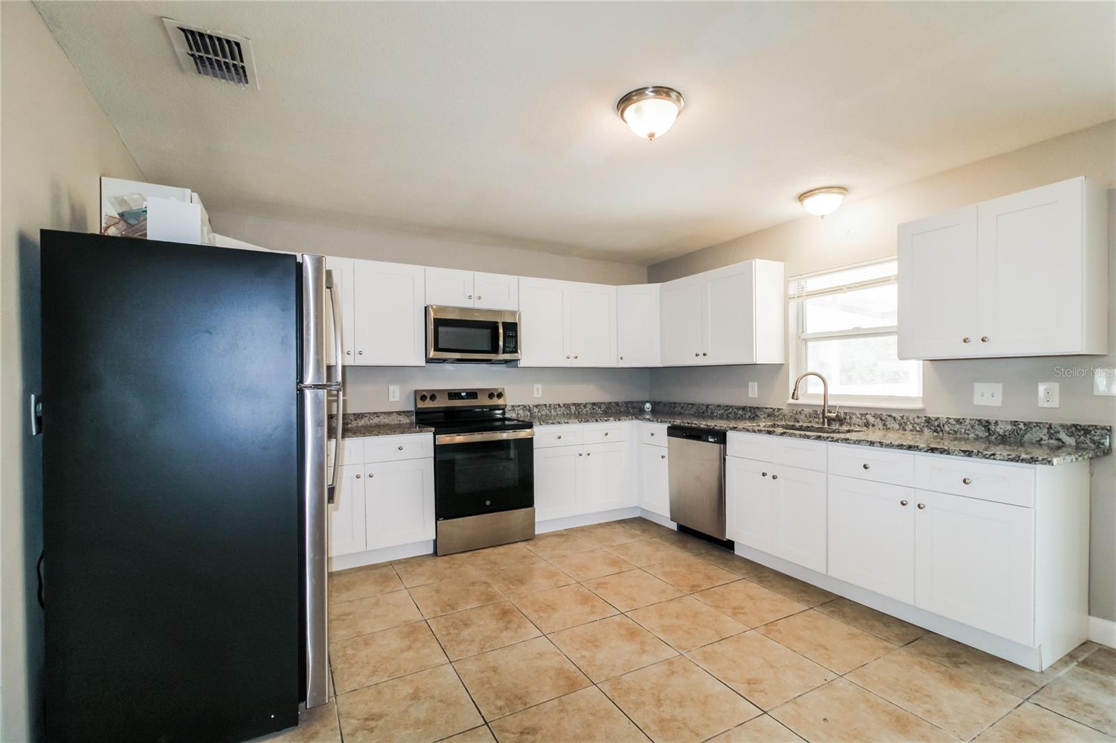 Image 6 of 17 For 3411 Gramercy Lane
