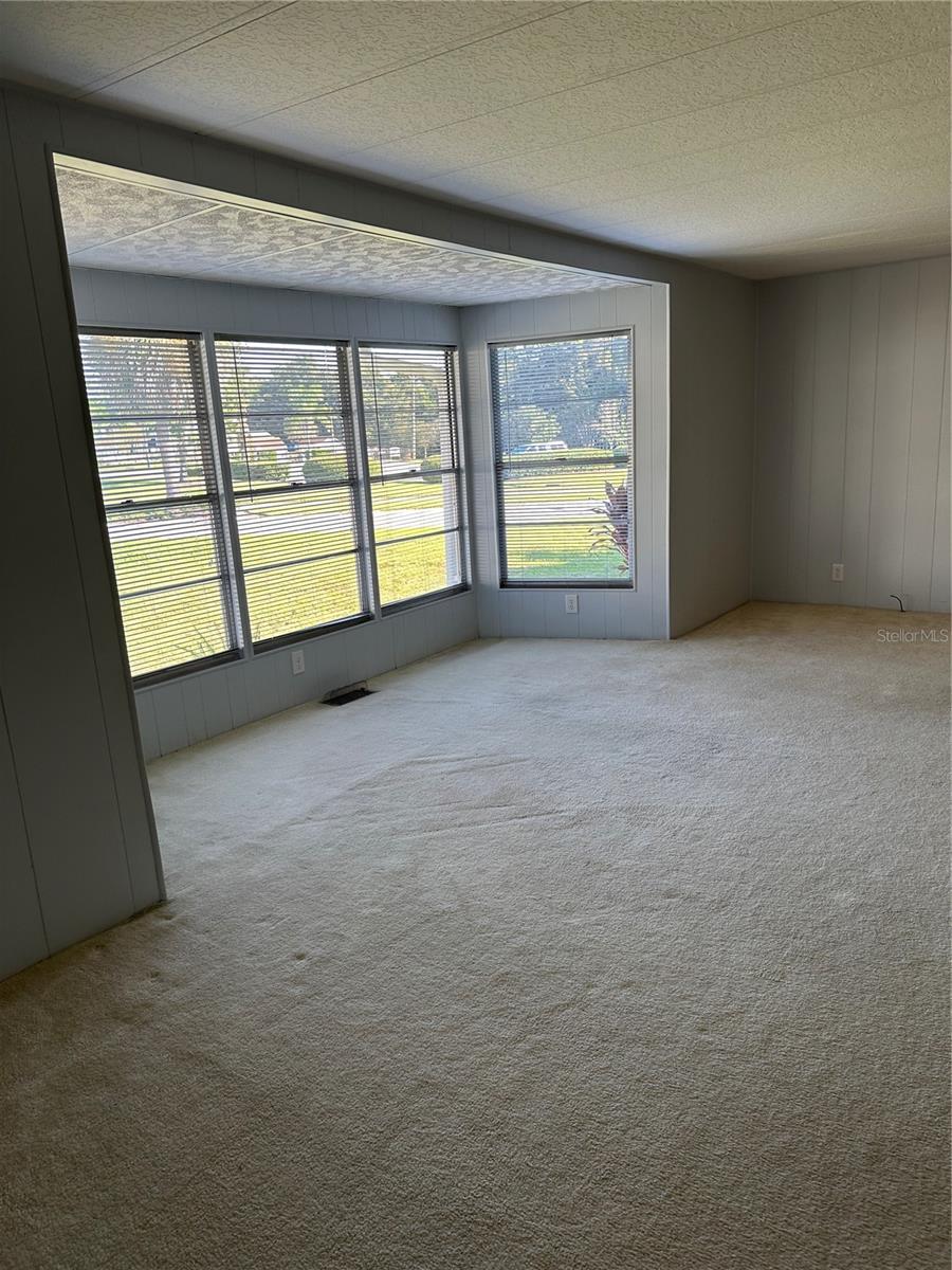 Image 6 of 15 For 2153 Oak Grove Drive Ge
