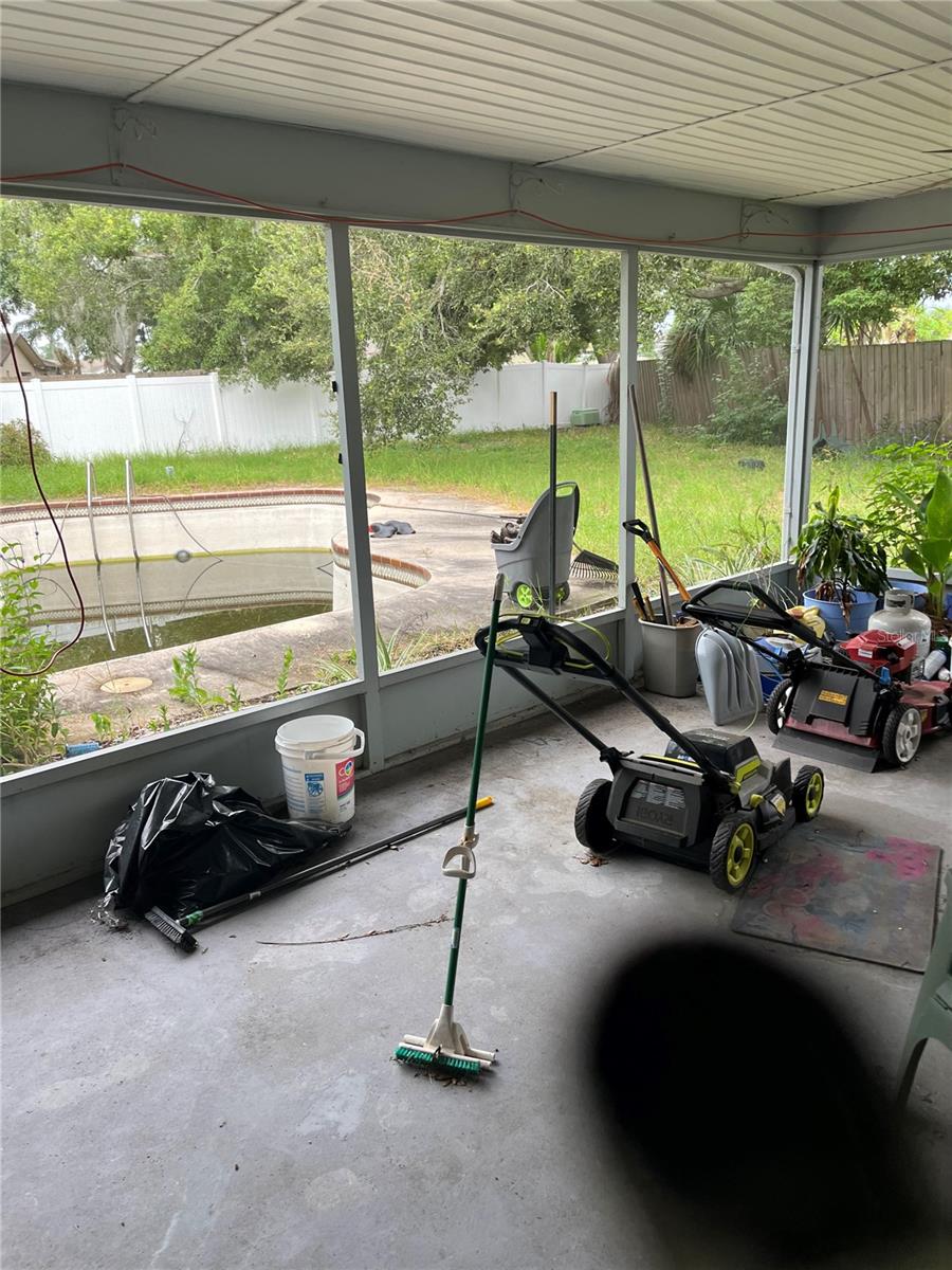 Image 10 of 24 For 11894 91st Terrace