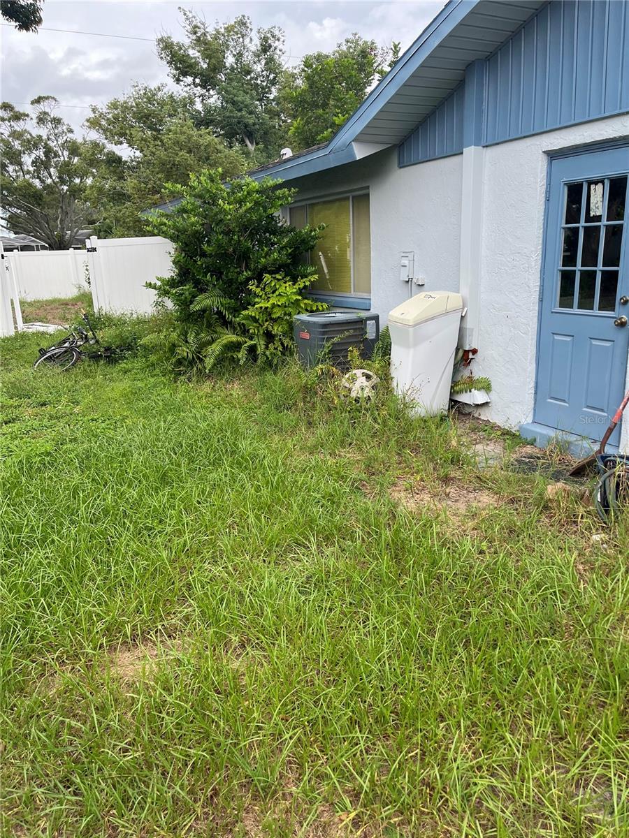 Image 13 of 24 For 11894 91st Terrace