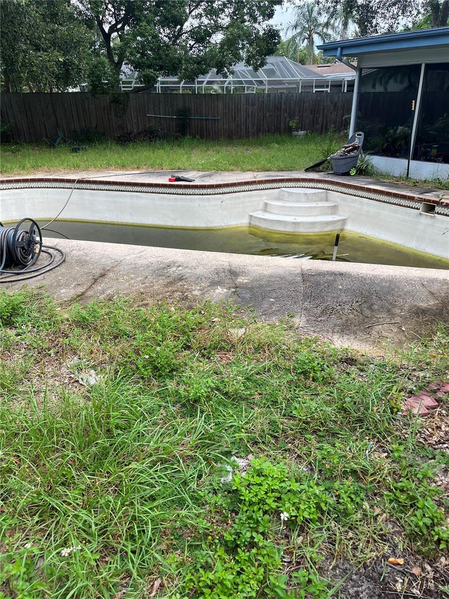 Image 20 of 24 For 11894 91st Terrace