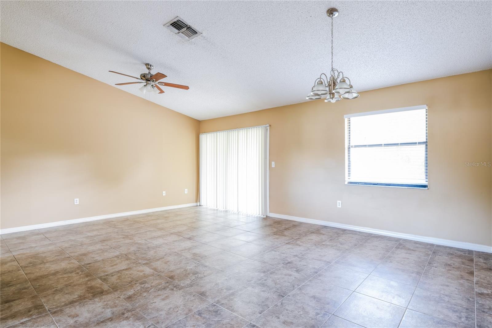 Image 4 of 16 For 9637 Langan Street