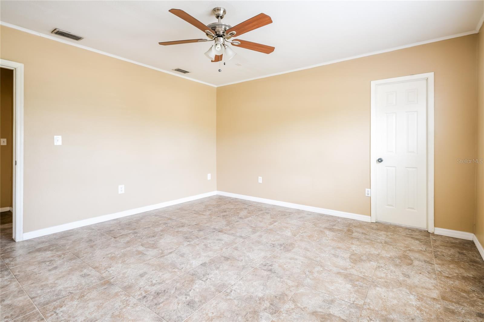 Image 9 of 16 For 9637 Langan Street