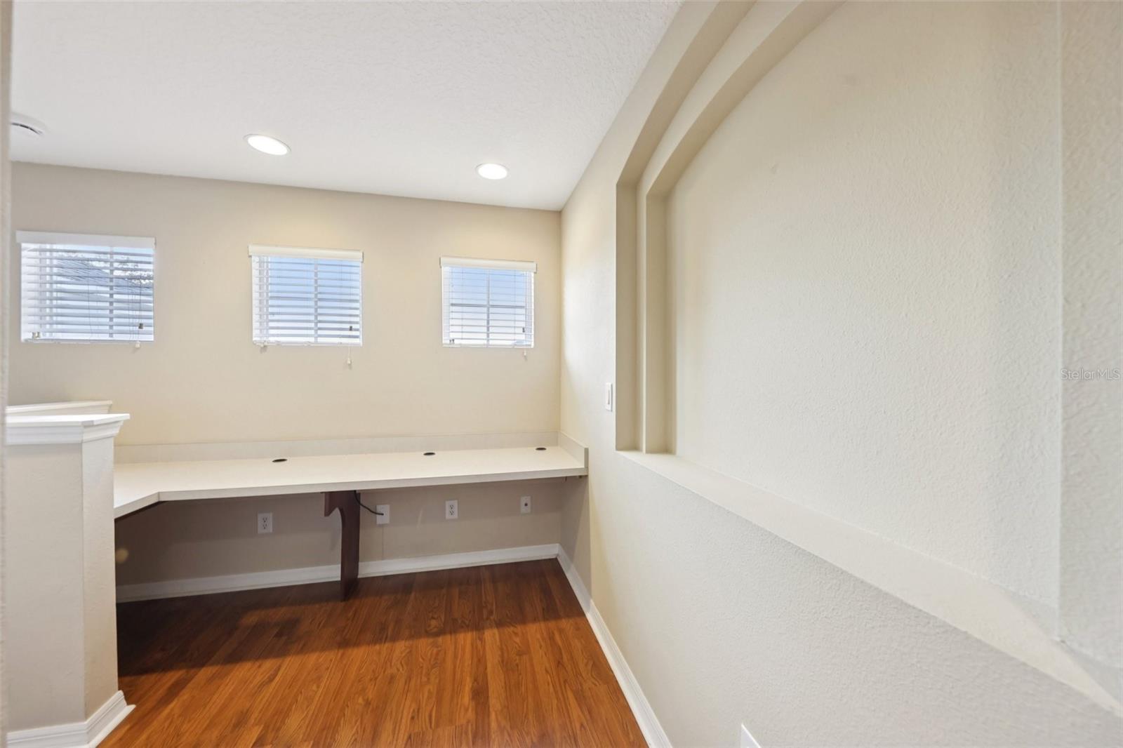 Image 23 of 59 For 1046 Coquina Lane