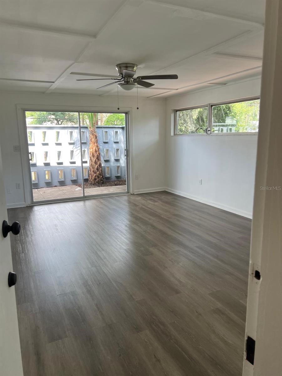 Image 25 of 37 For 1601 Orange Drive