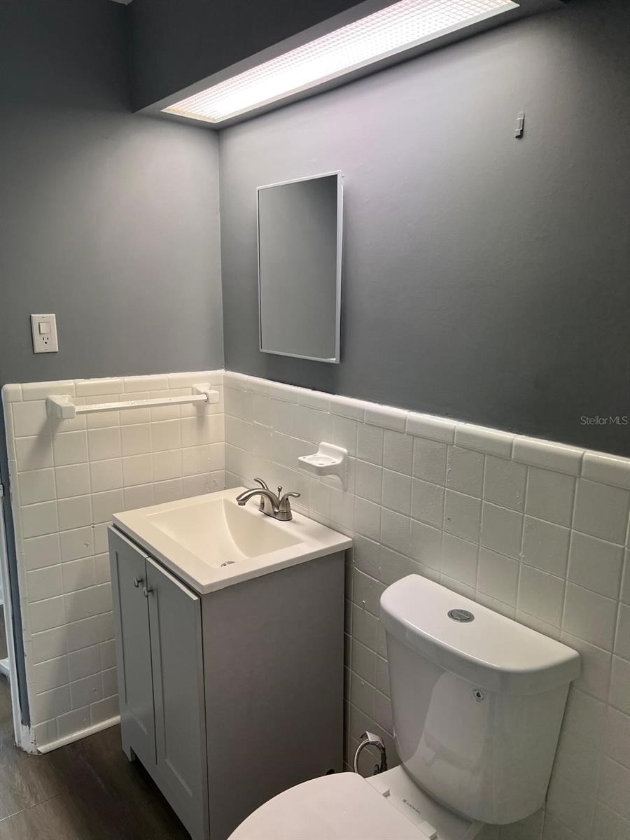 Image 30 of 37 For 1601 Orange Drive