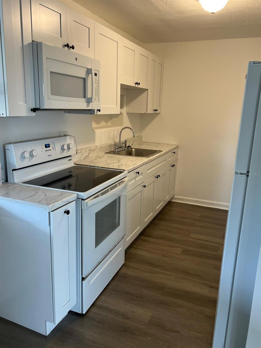 Image 5 of 37 For 1601 Orange Drive