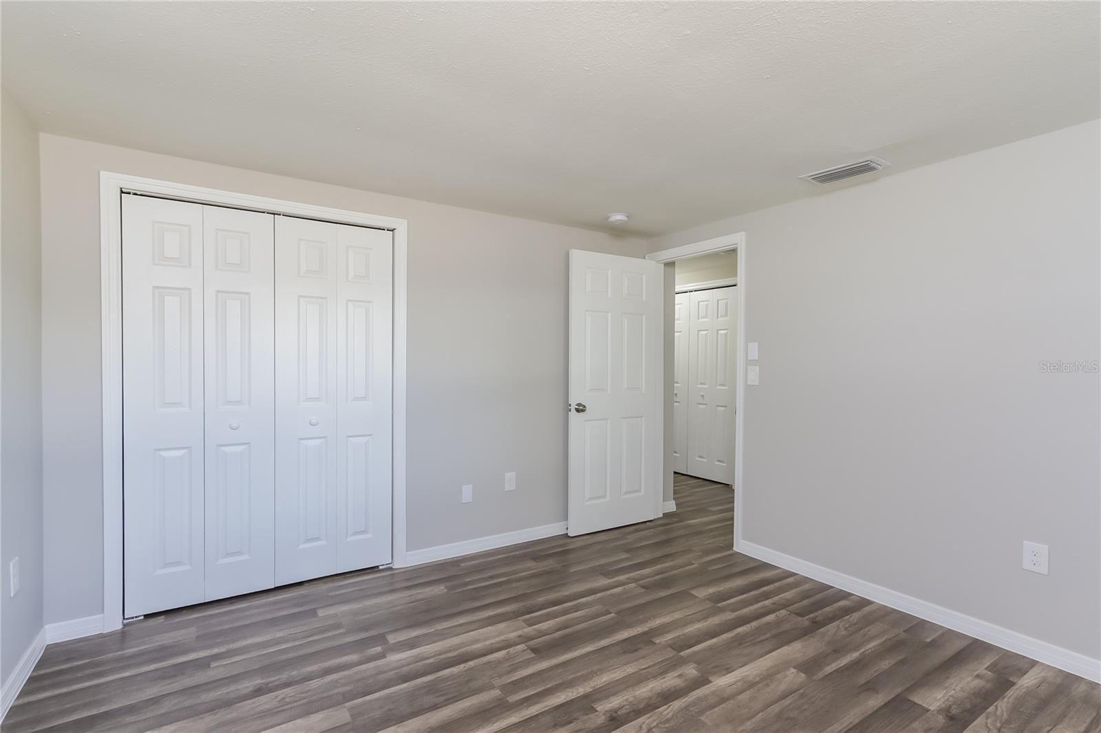 Image 6 of 16 For 6232 Murdock Avenue