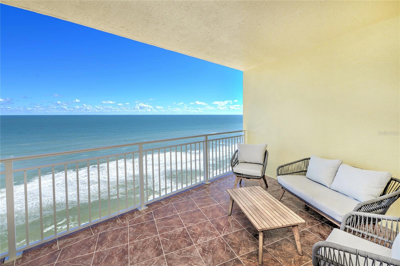 Image 5 of 57 For 1900 Atlantic Avenue 1603