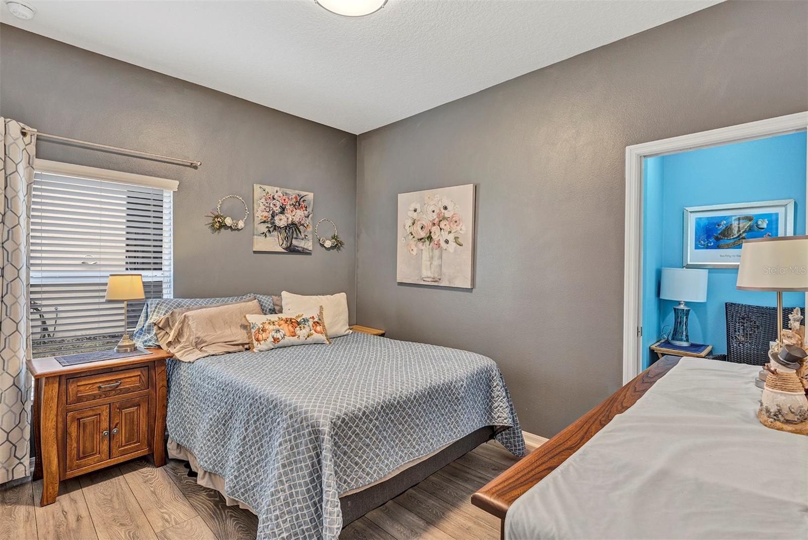 Image 20 of 44 For 146 Essex Place