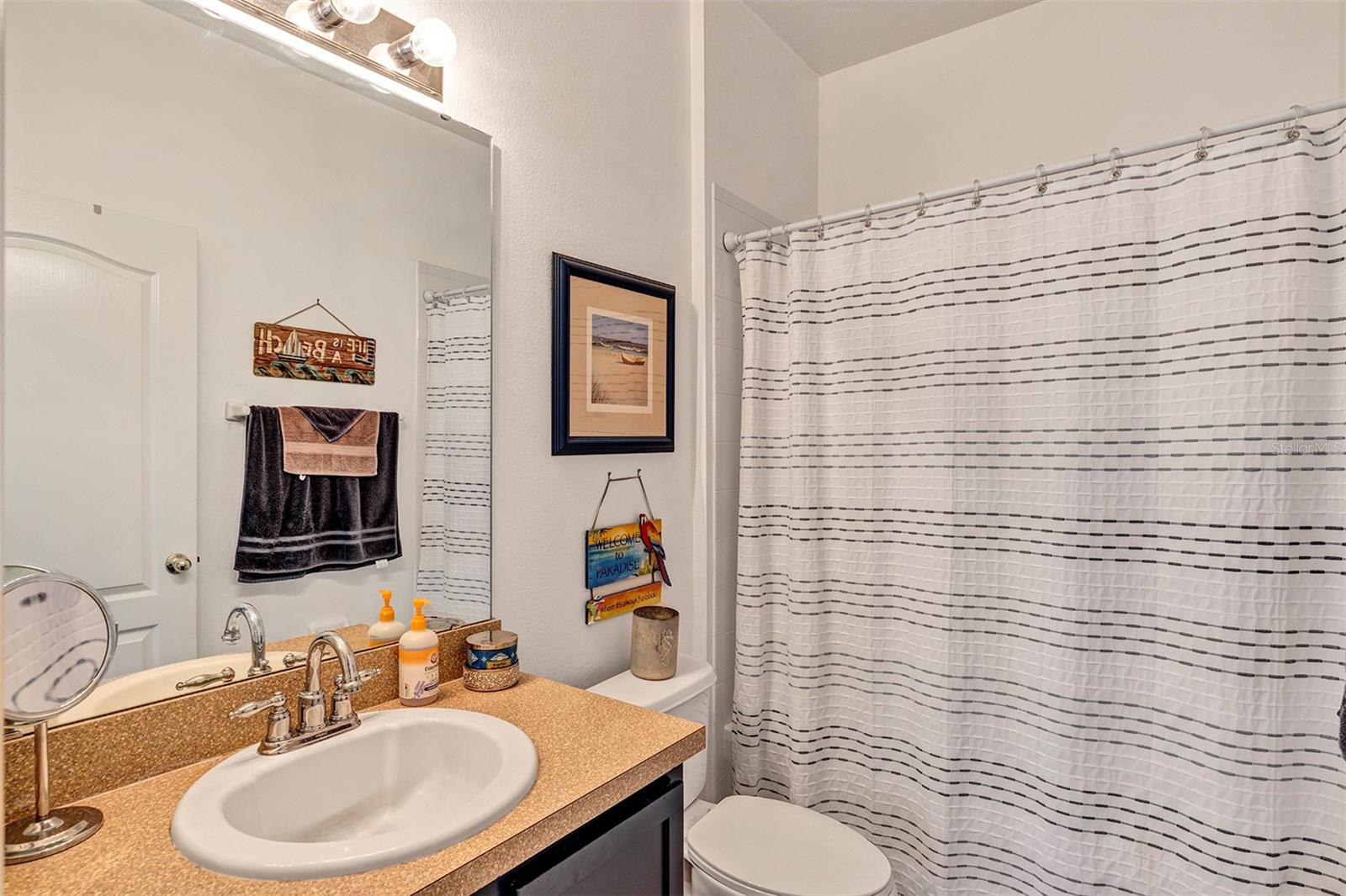 Image 26 of 44 For 146 Essex Place