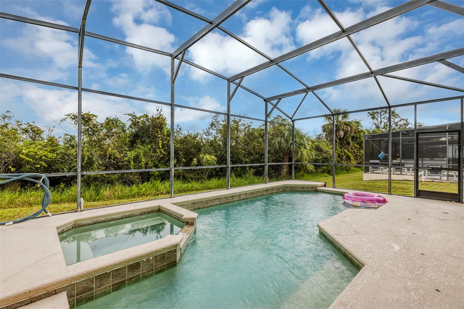 Image 30 of 44 For 146 Essex Place