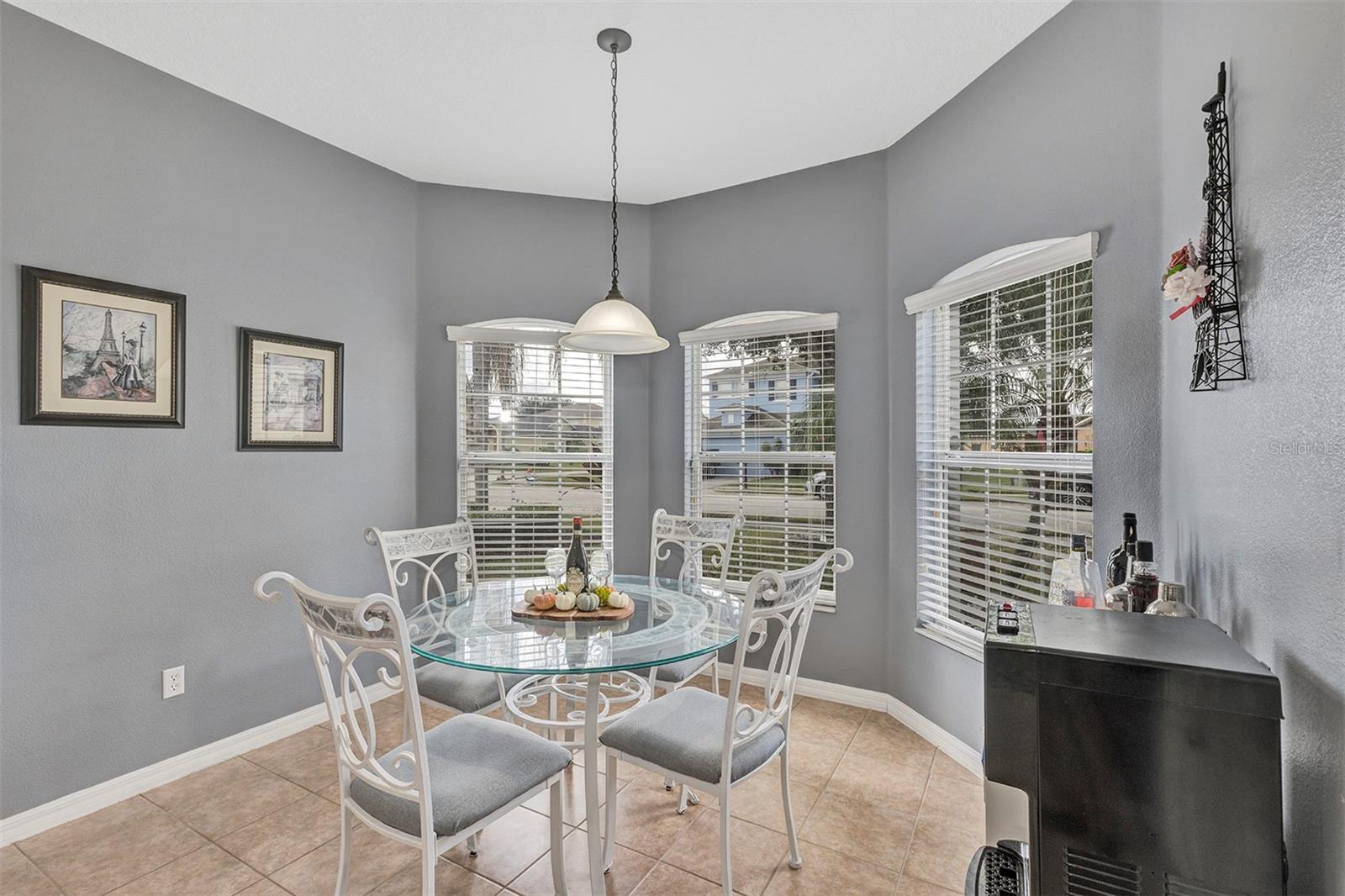 Image 4 of 44 For 146 Essex Place