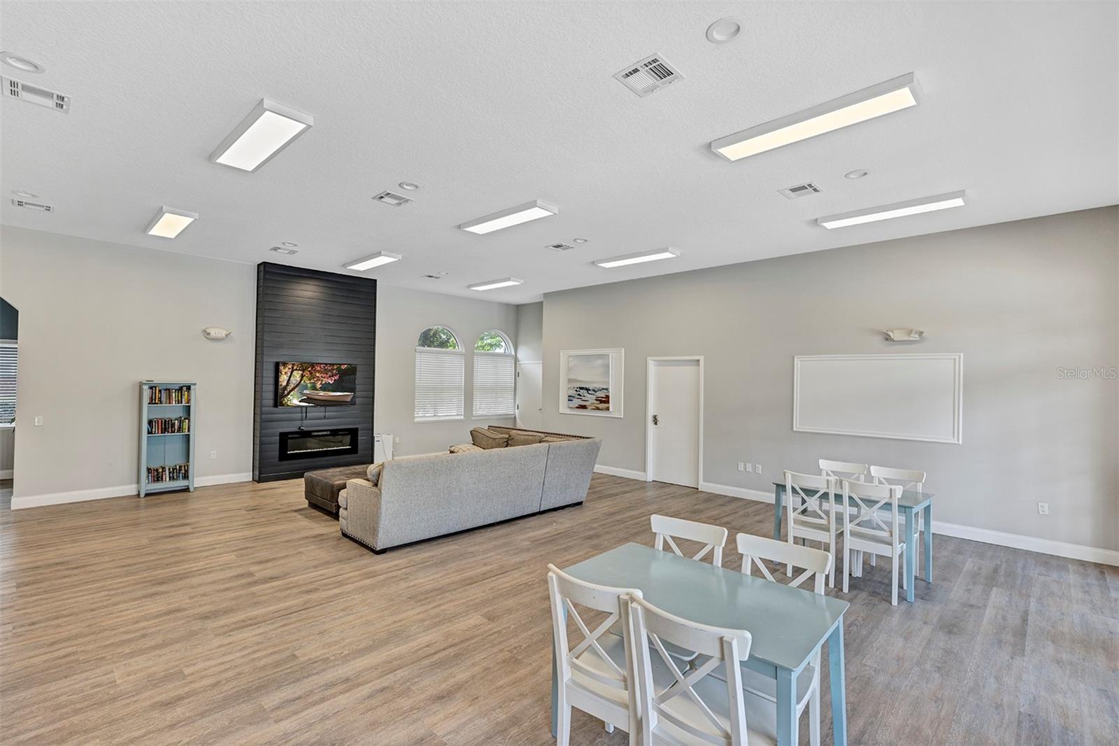 Image 42 of 44 For 146 Essex Place