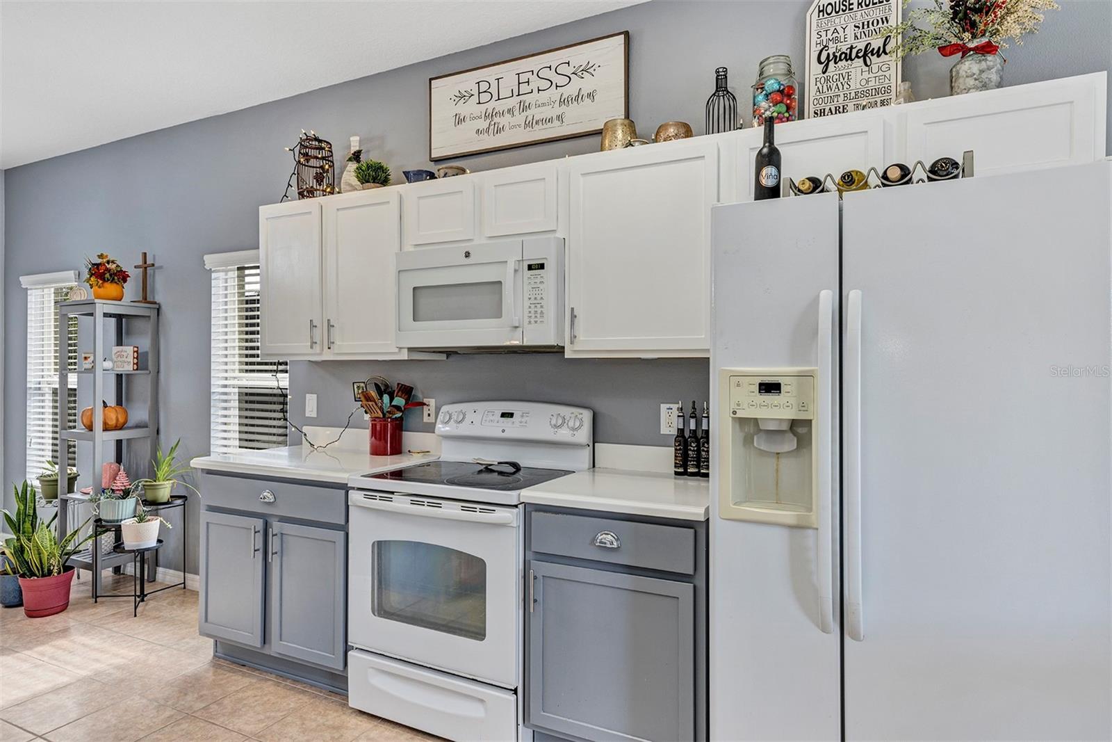 Image 7 of 44 For 146 Essex Place