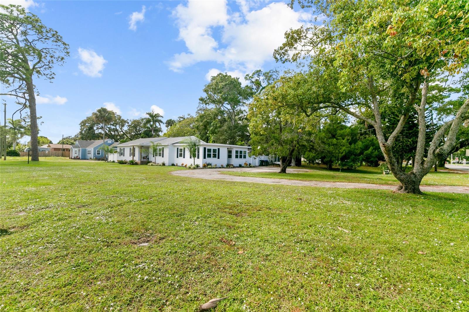 Image 2 of 63 For 1208 Indian River Avenue