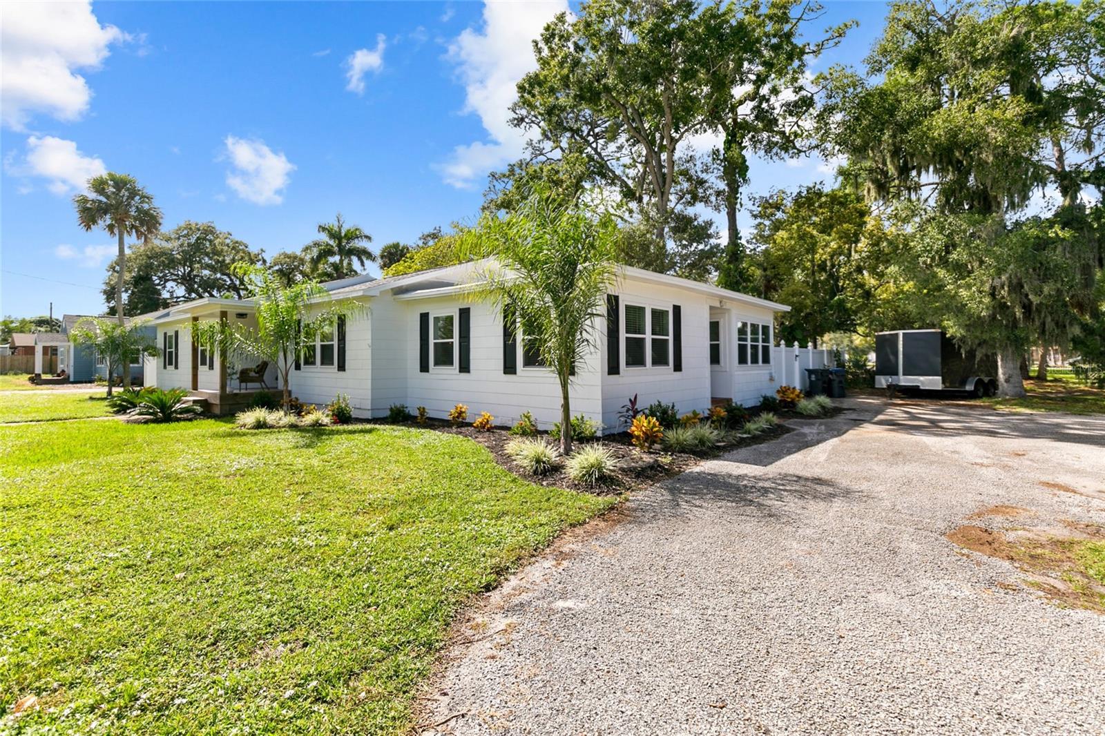 Image 4 of 63 For 1208 Indian River Avenue