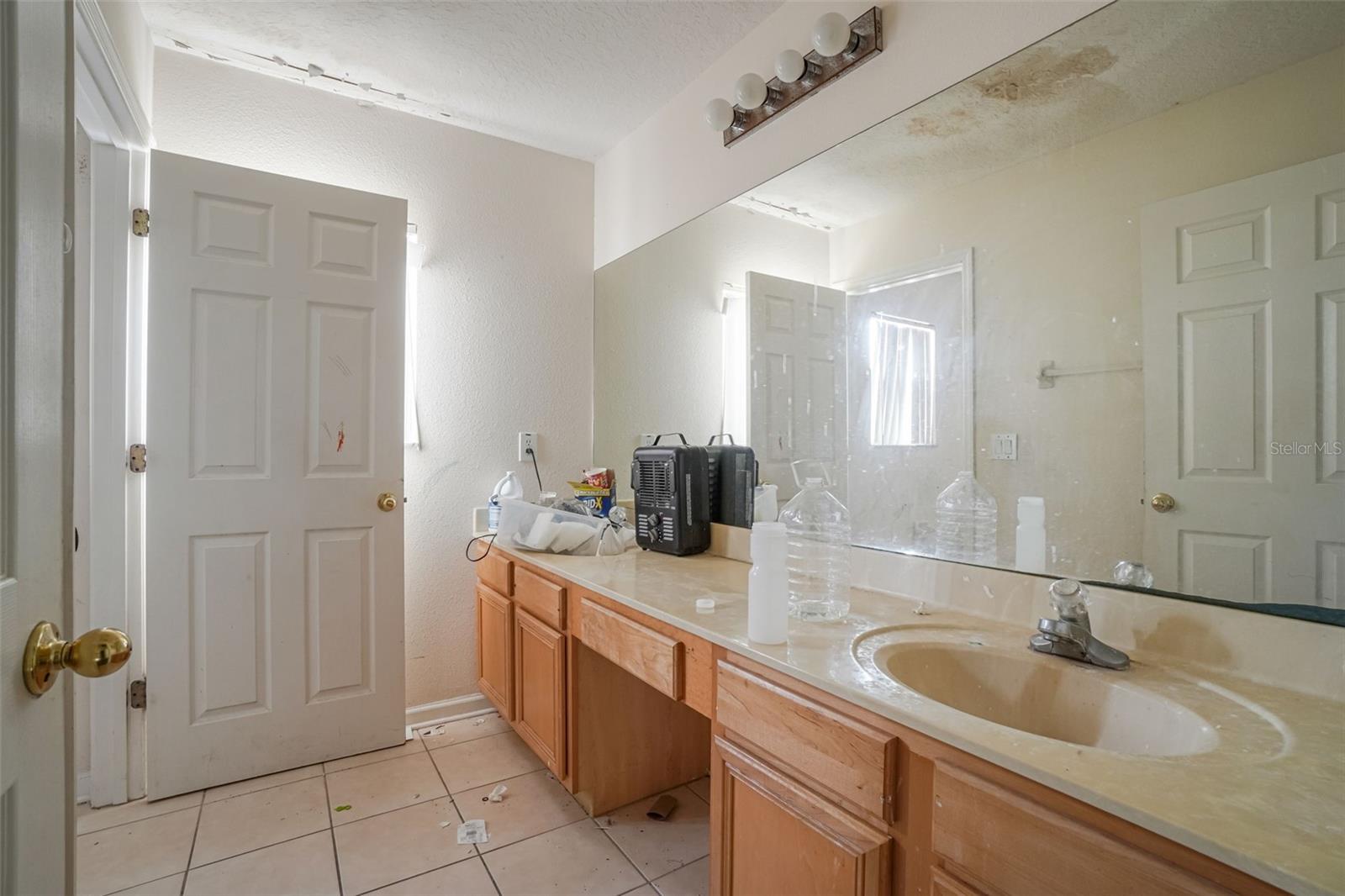 Image 37 of 44 For 10632 Cypress Trail Drive