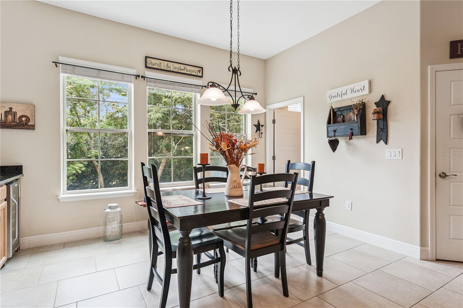 Image 14 of 55 For 2728 Lobelia Drive