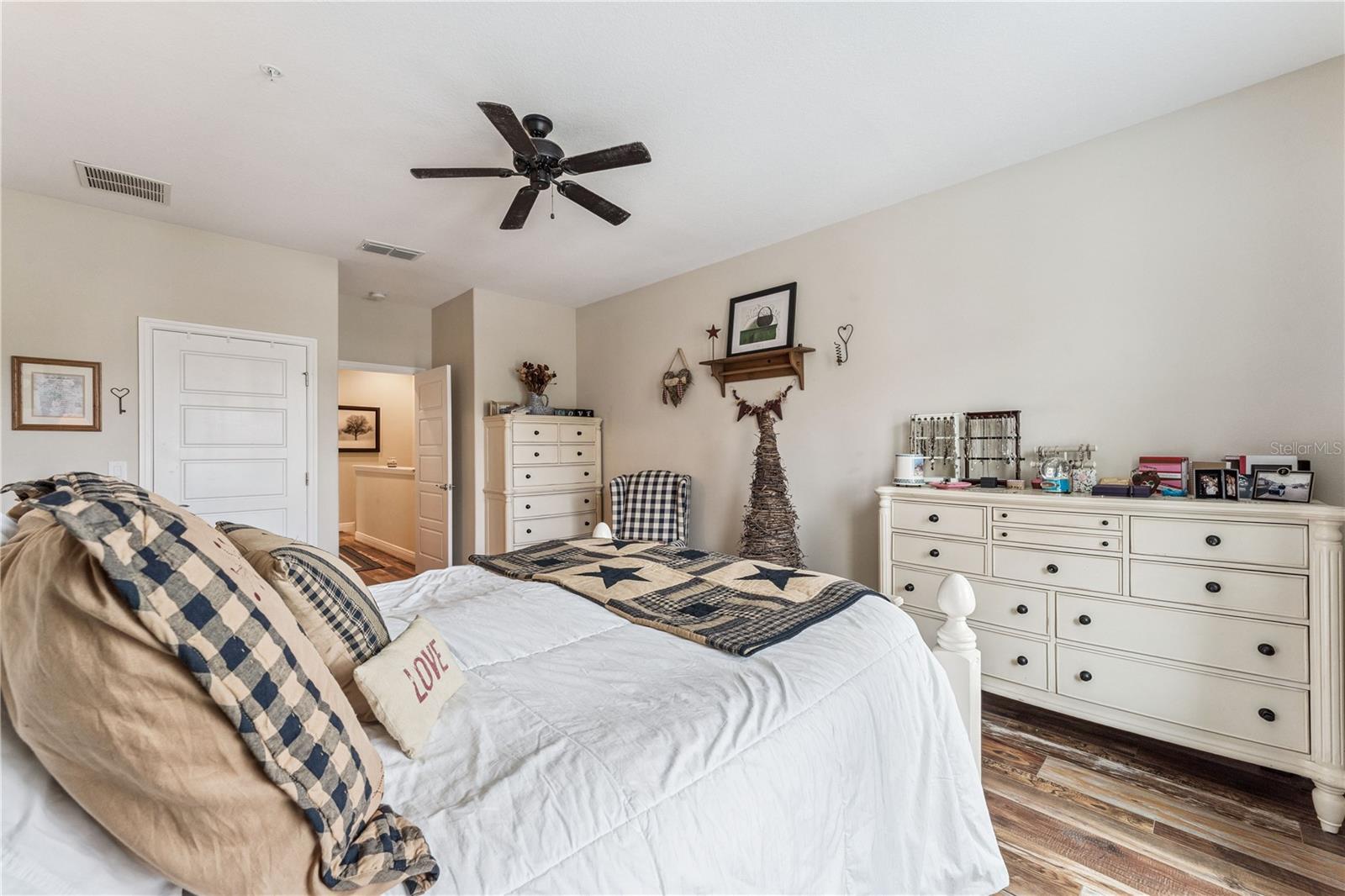 Image 26 of 55 For 2728 Lobelia Drive