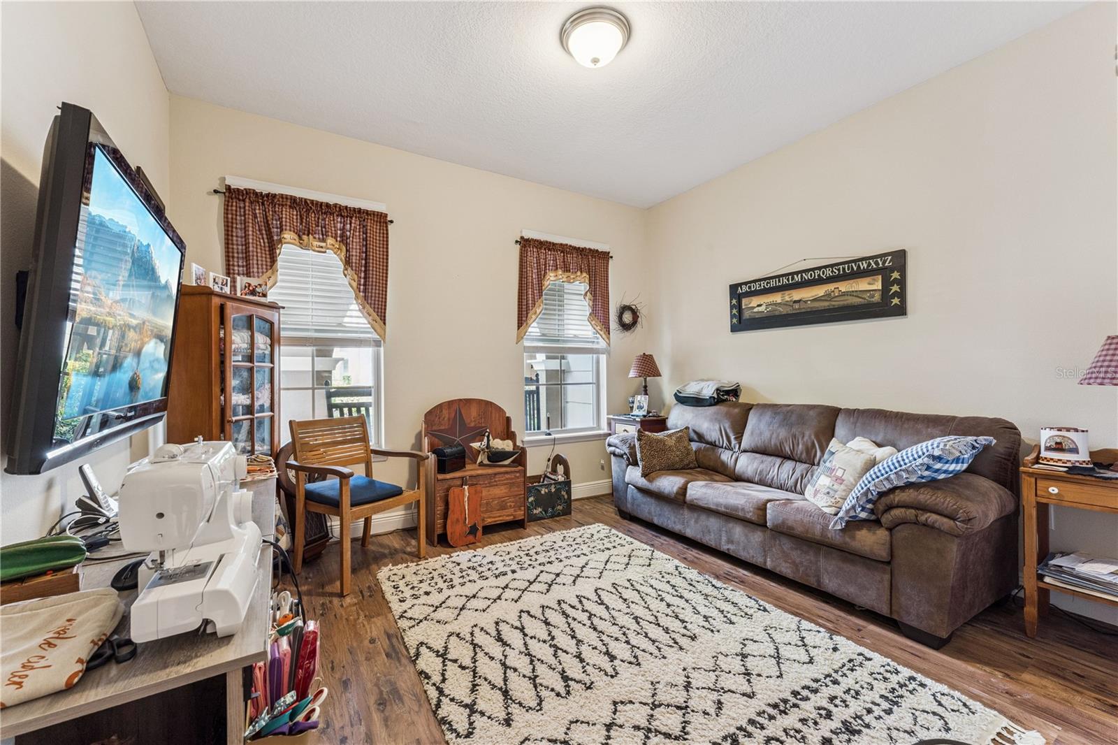 Image 35 of 55 For 2728 Lobelia Drive