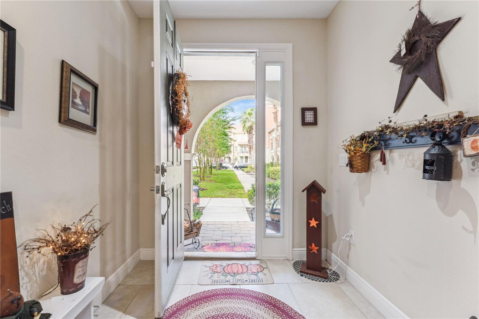 Image 5 of 55 For 2728 Lobelia Drive