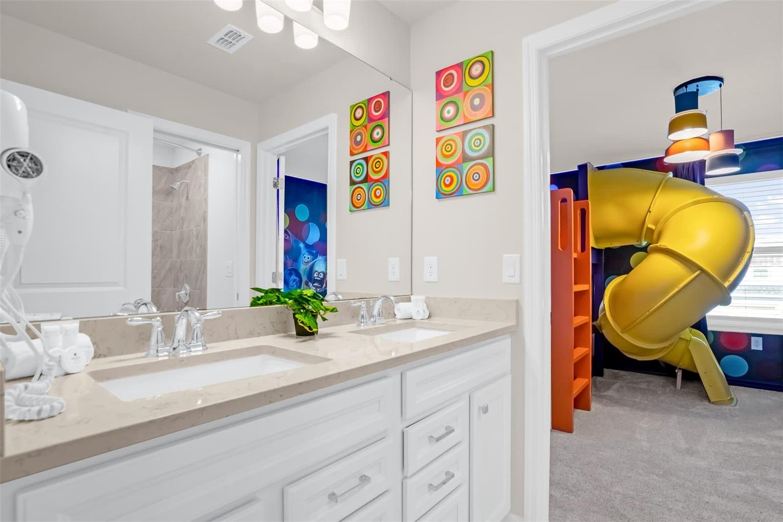 Image 16 of 61 For 16224 Saint Martin Street