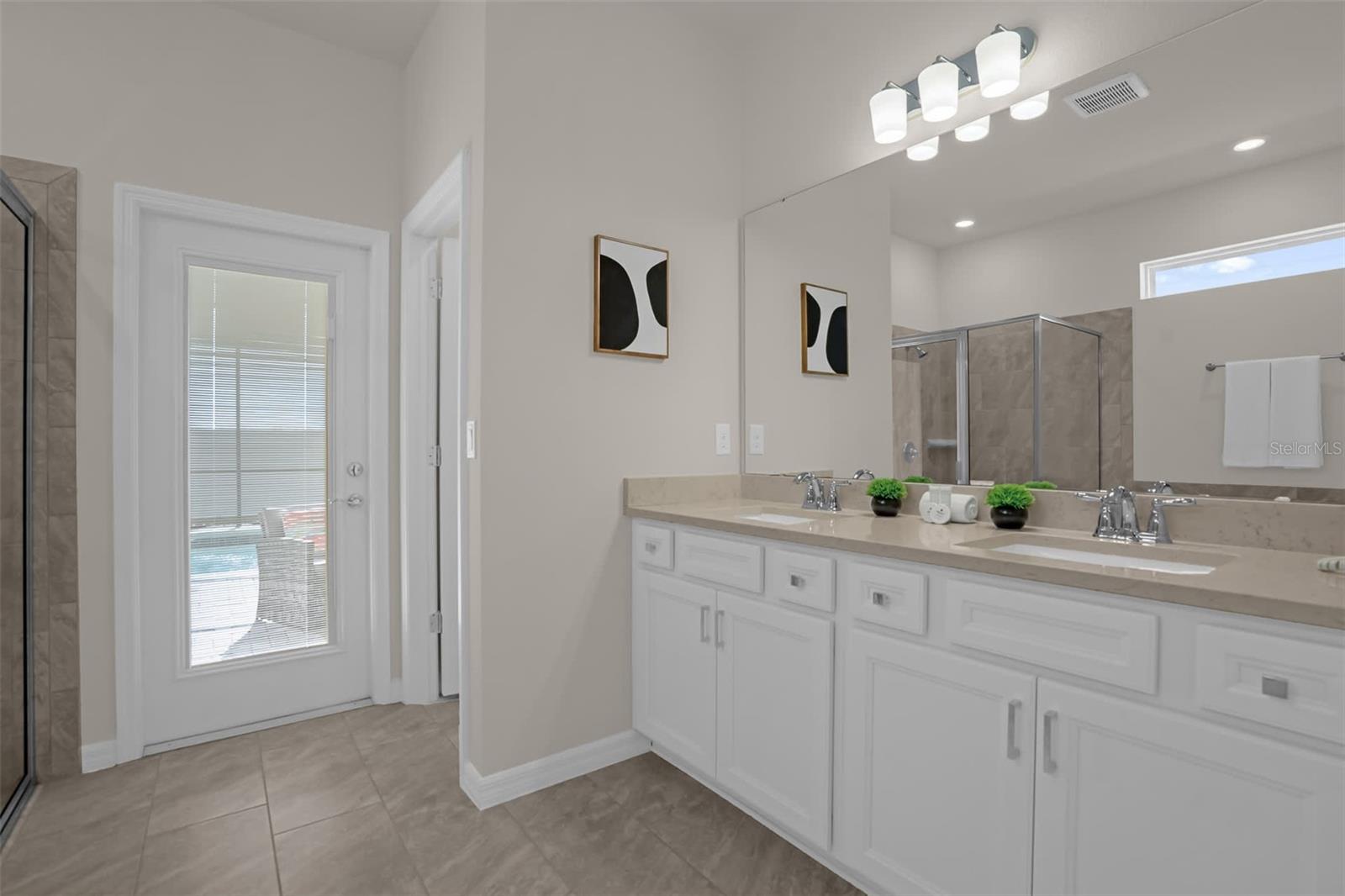 Image 25 of 61 For 16224 Saint Martin Street