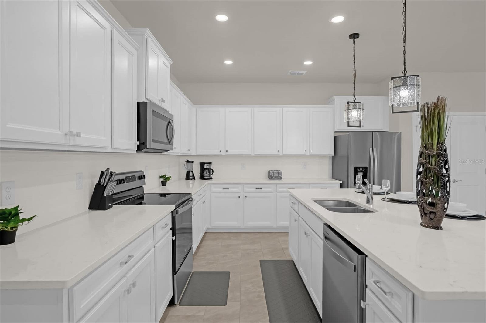 Image 7 of 61 For 16224 Saint Martin Street