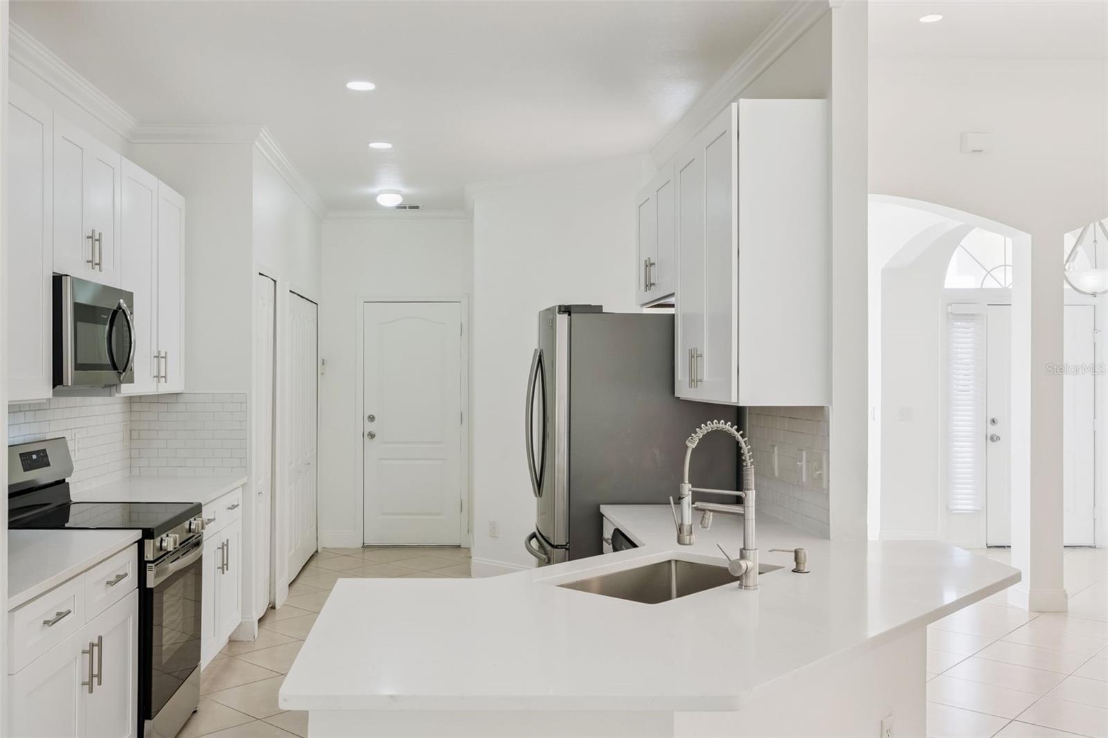 Image 11 of 32 For 2507 Monaco Cove Circle