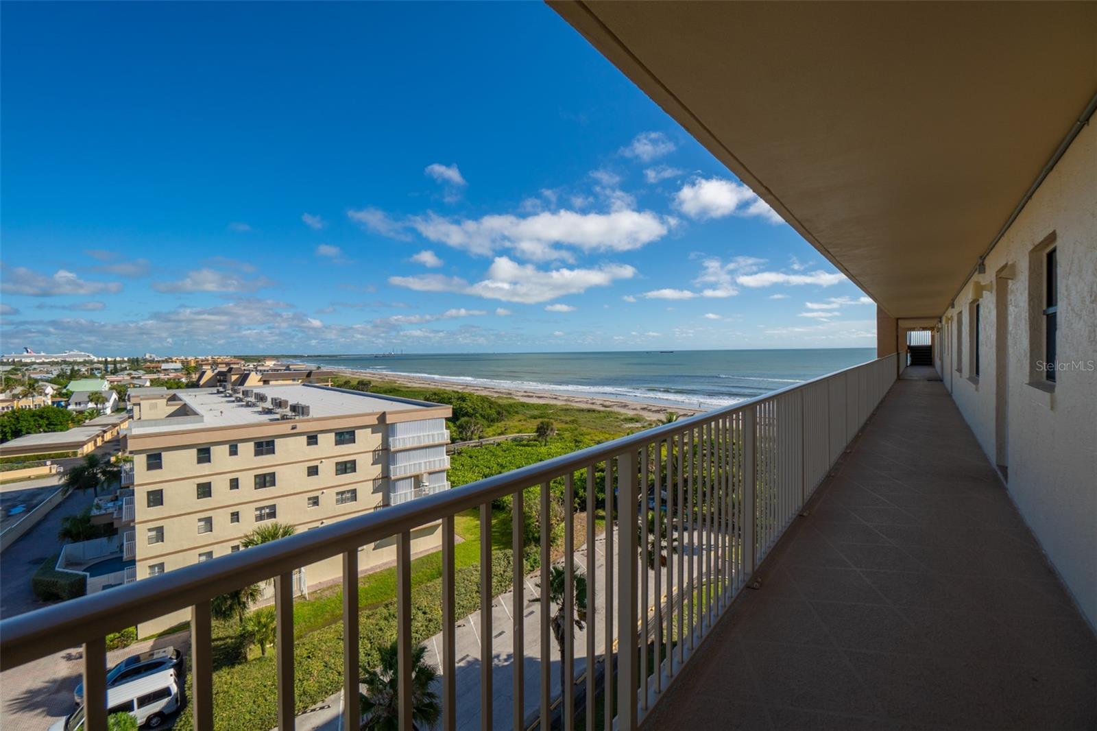 Image 8 of 37 For 7520 Ridgewood Avenue 805