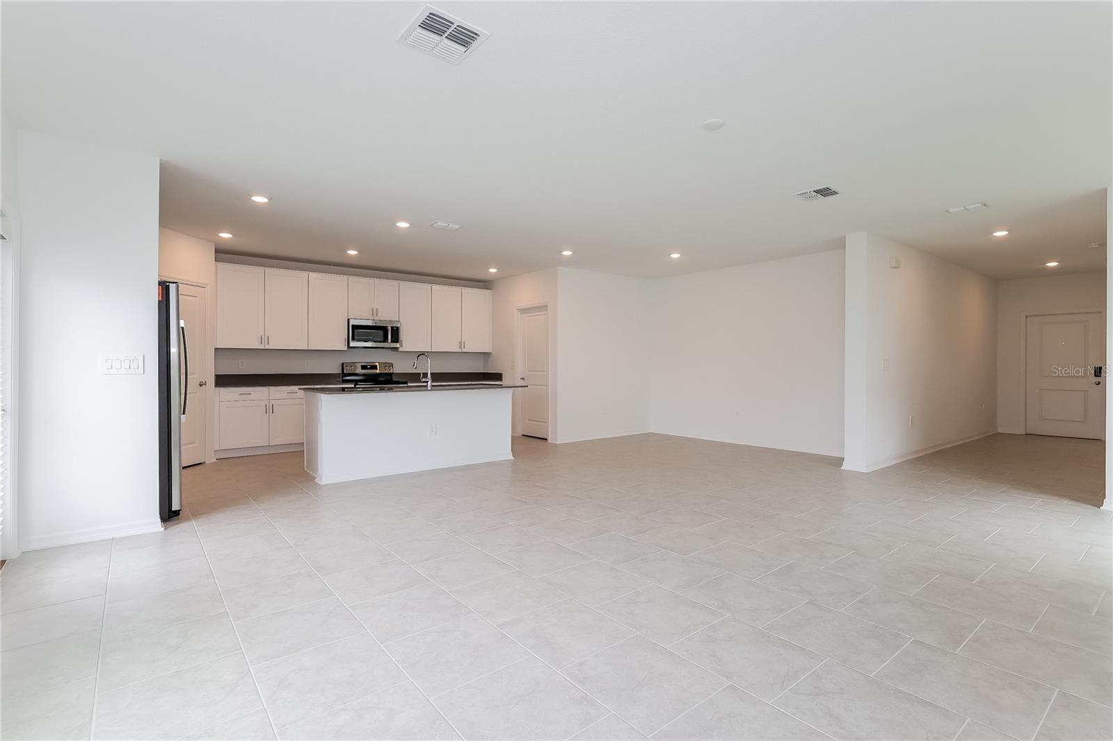 Image 2 of 17 For 640 Grove Street