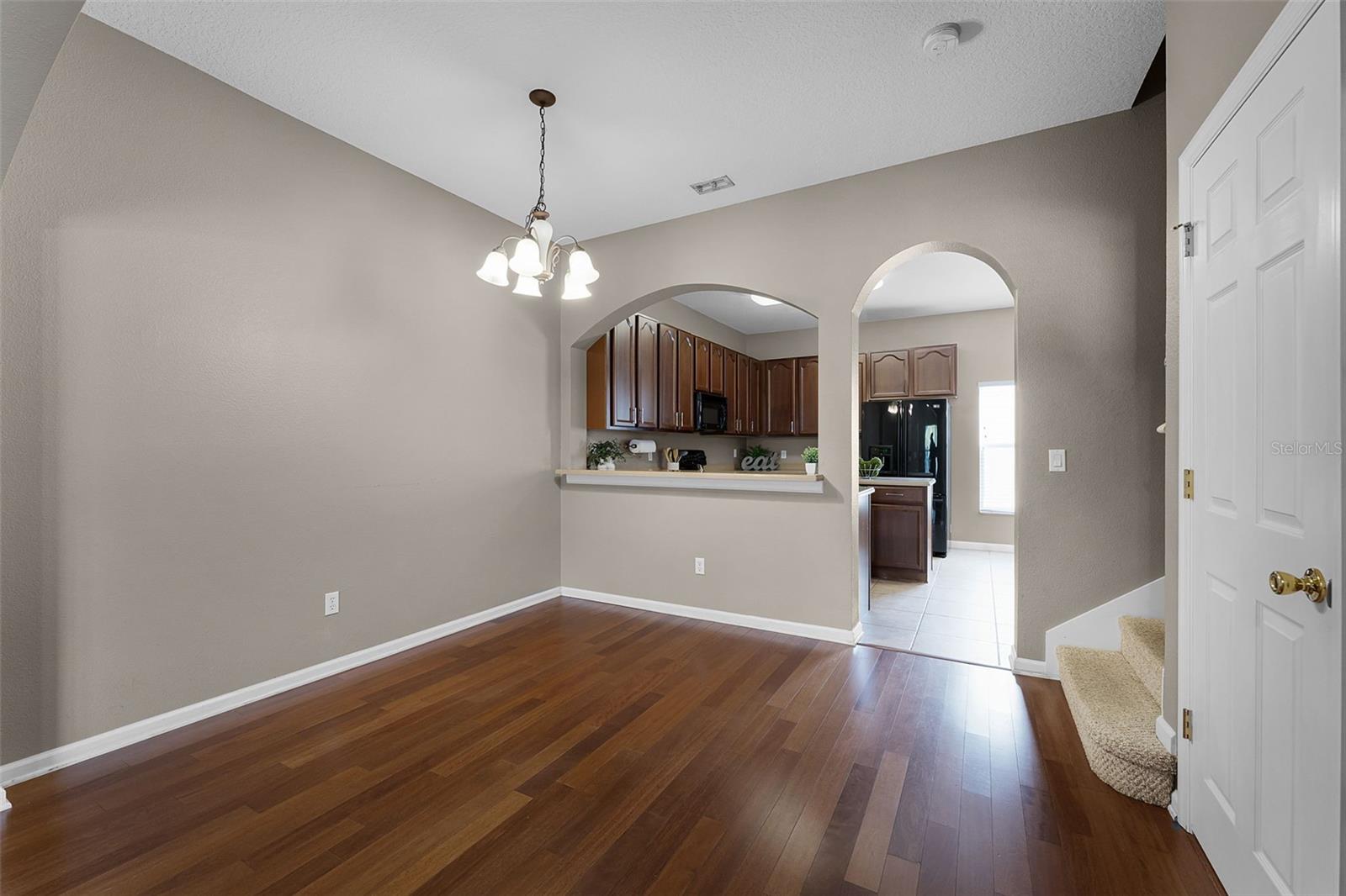 Image 16 of 55 For 16064 Old Ash Loop