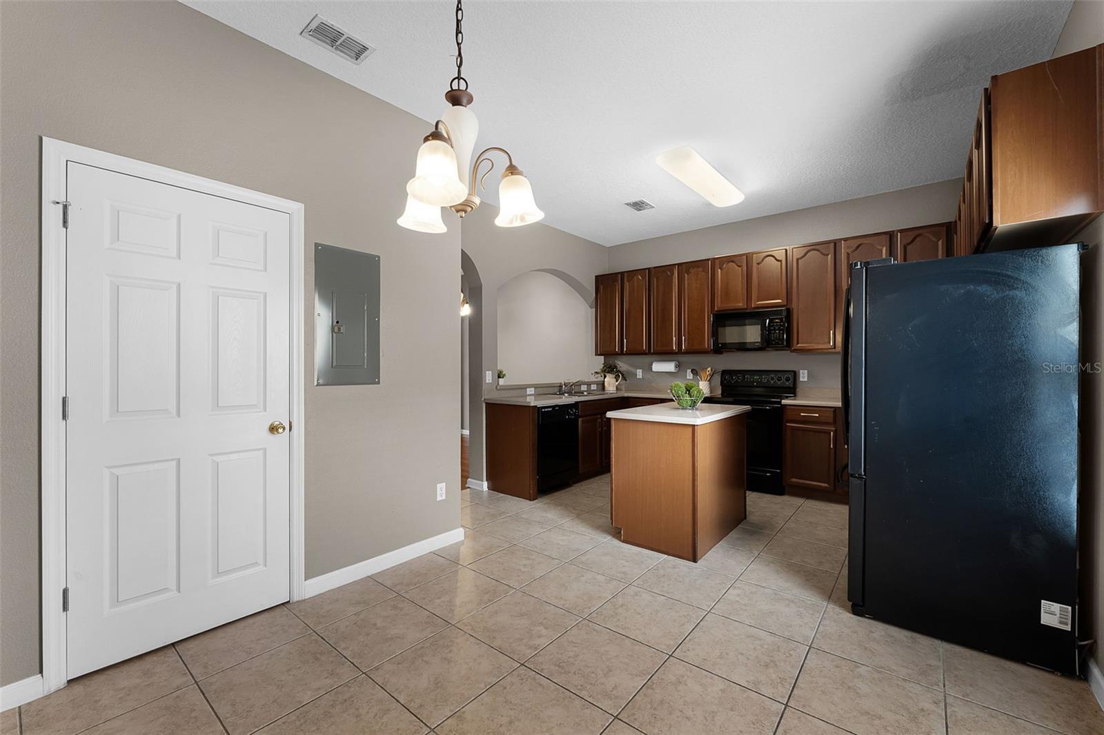 Image 25 of 55 For 16064 Old Ash Loop