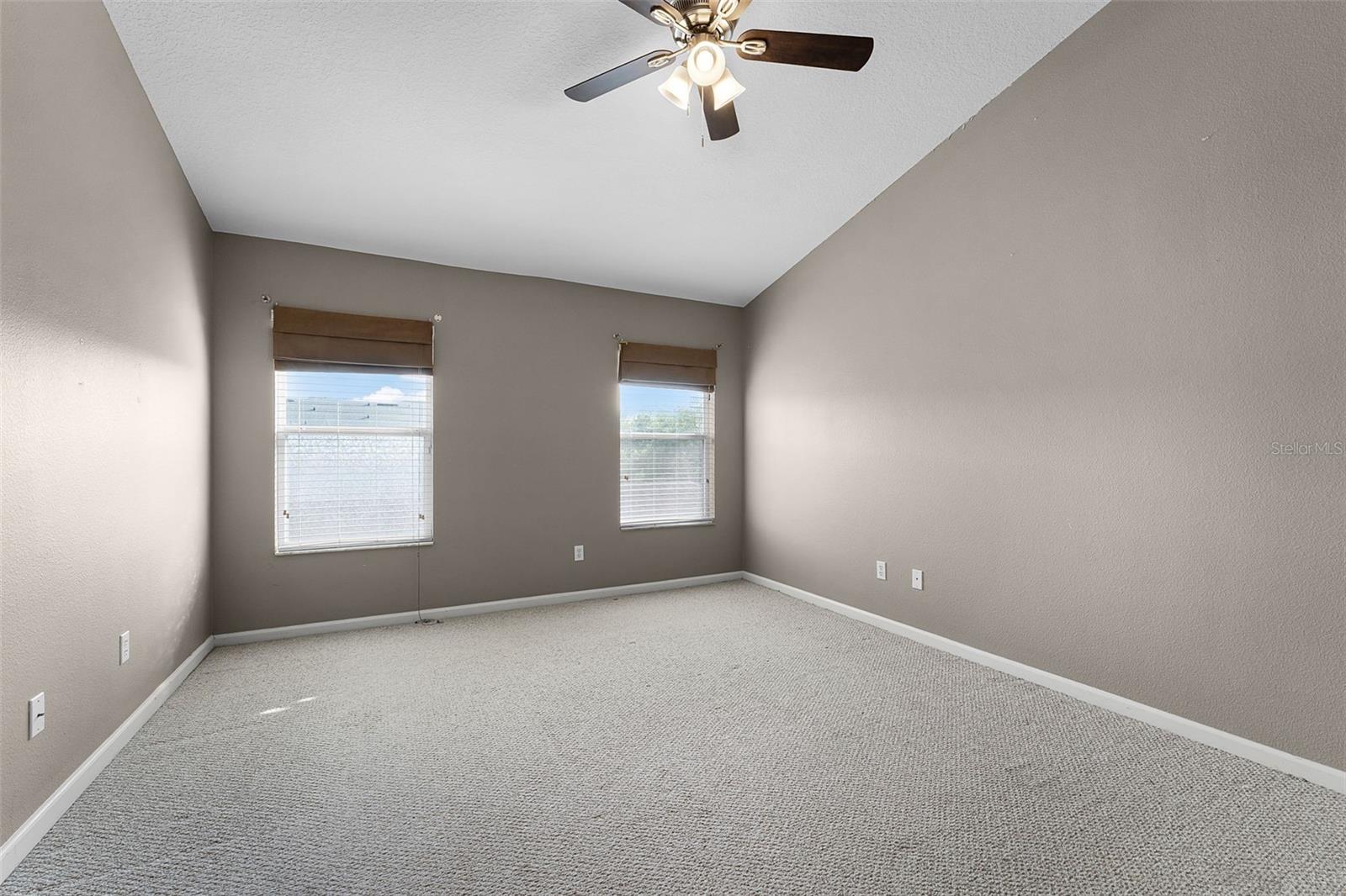 Image 31 of 55 For 16064 Old Ash Loop