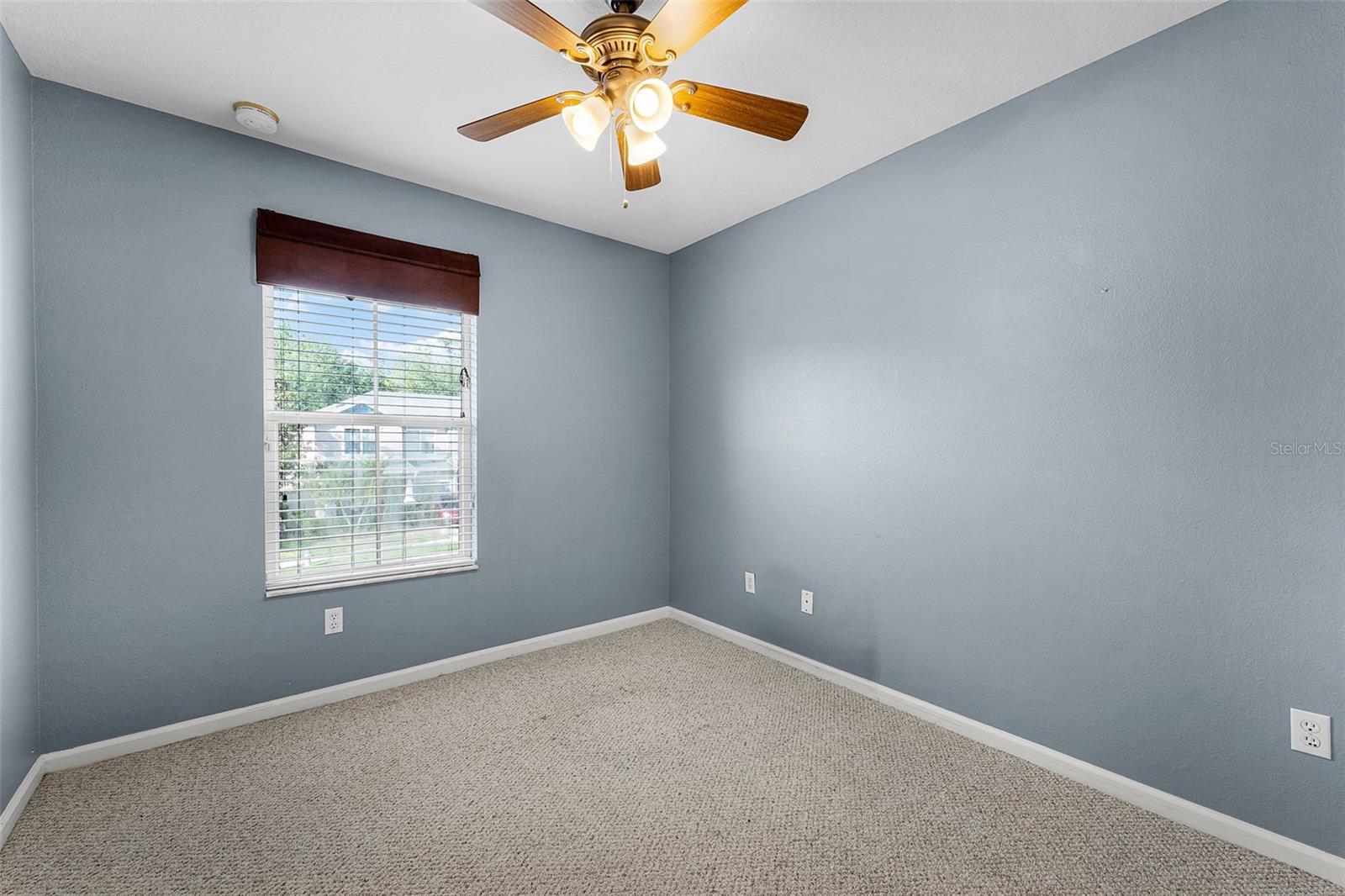 Image 38 of 55 For 16064 Old Ash Loop