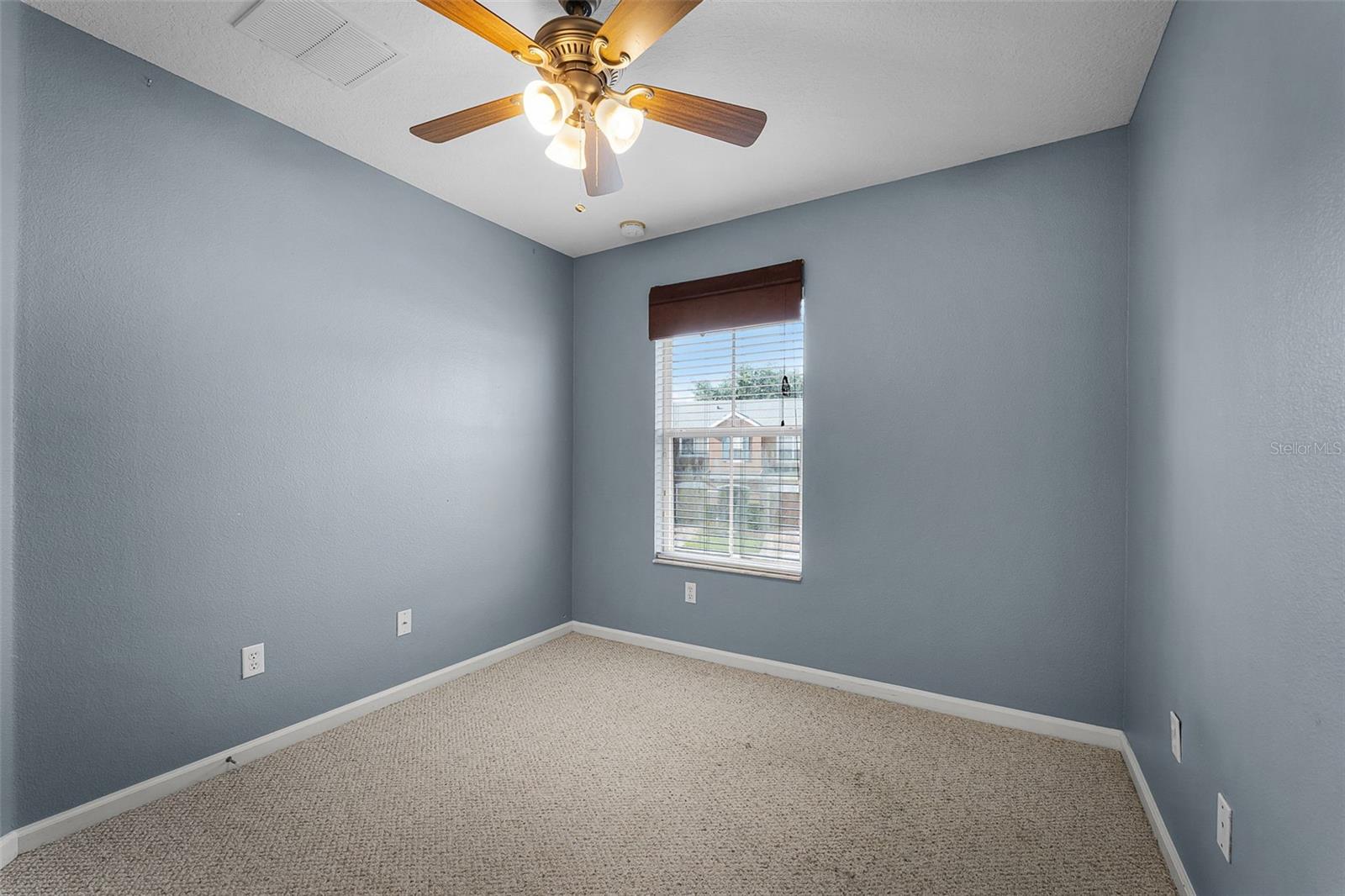 Image 39 of 55 For 16064 Old Ash Loop