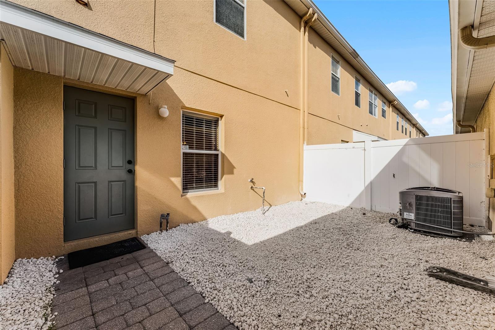 Image 45 of 55 For 16064 Old Ash Loop