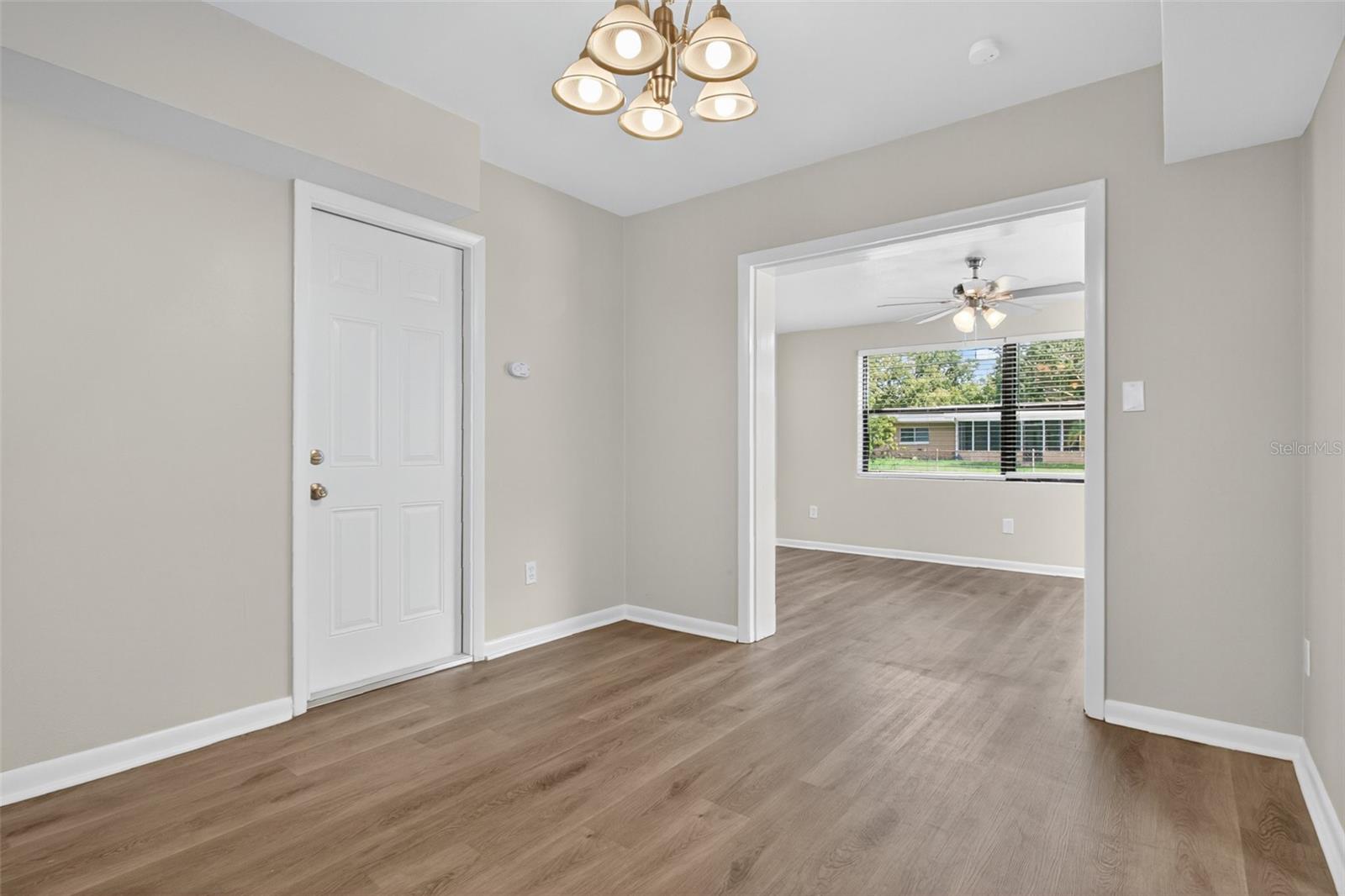 Image 12 of 34 For 1301 Corbett Lane