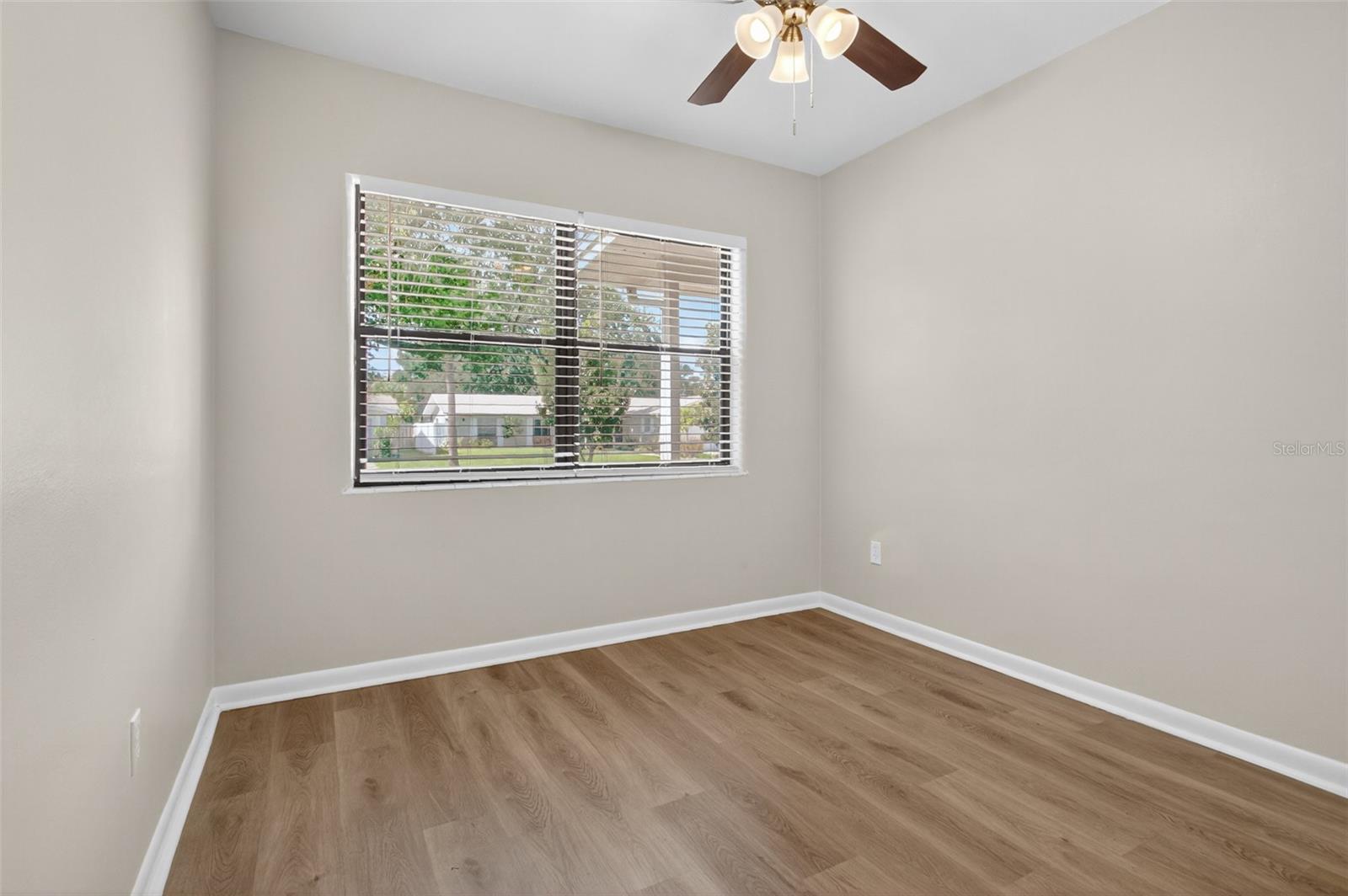 Image 14 of 34 For 1301 Corbett Lane